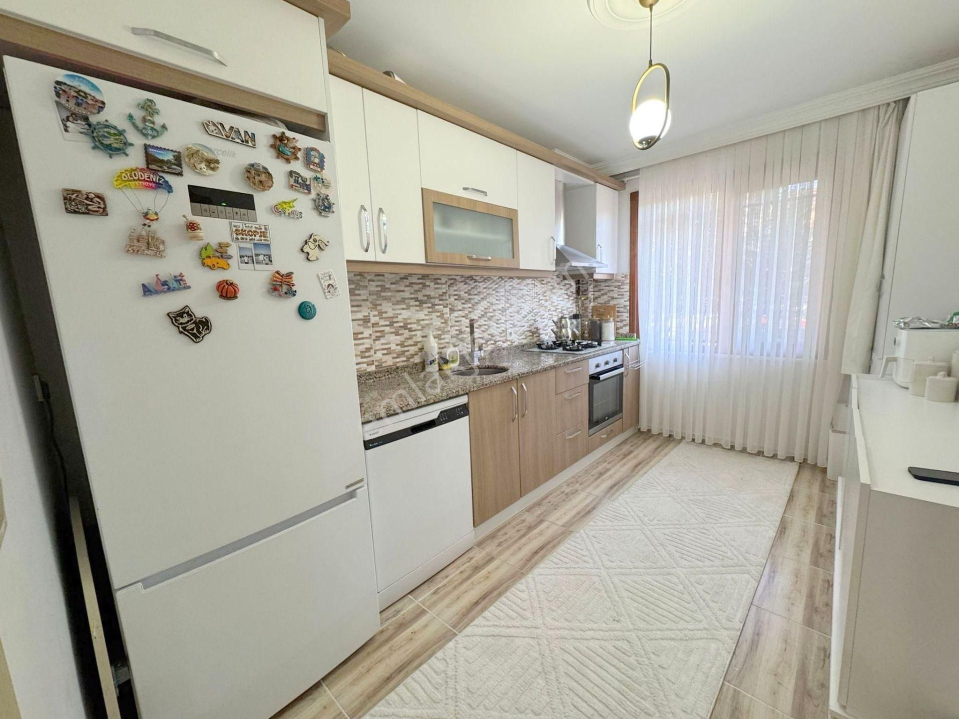 Mertcan'dan Şeyhli Mah. Metroya Yürüme 7dk Geniş Ferah 2+1 Daire - Görsel 4