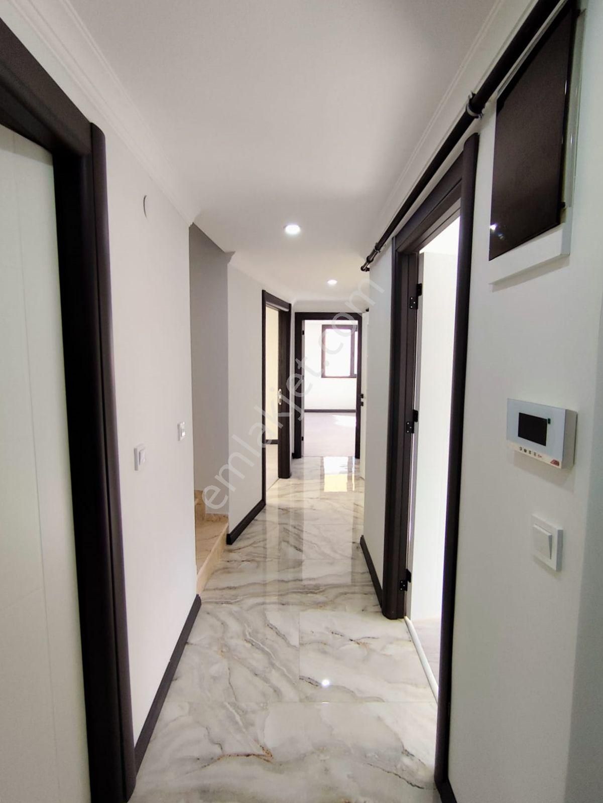 Mertcan Dan Adnan Kahveci Metroya Yürüme Teraslı 3+2 Dubleks Daire - Görsel 22