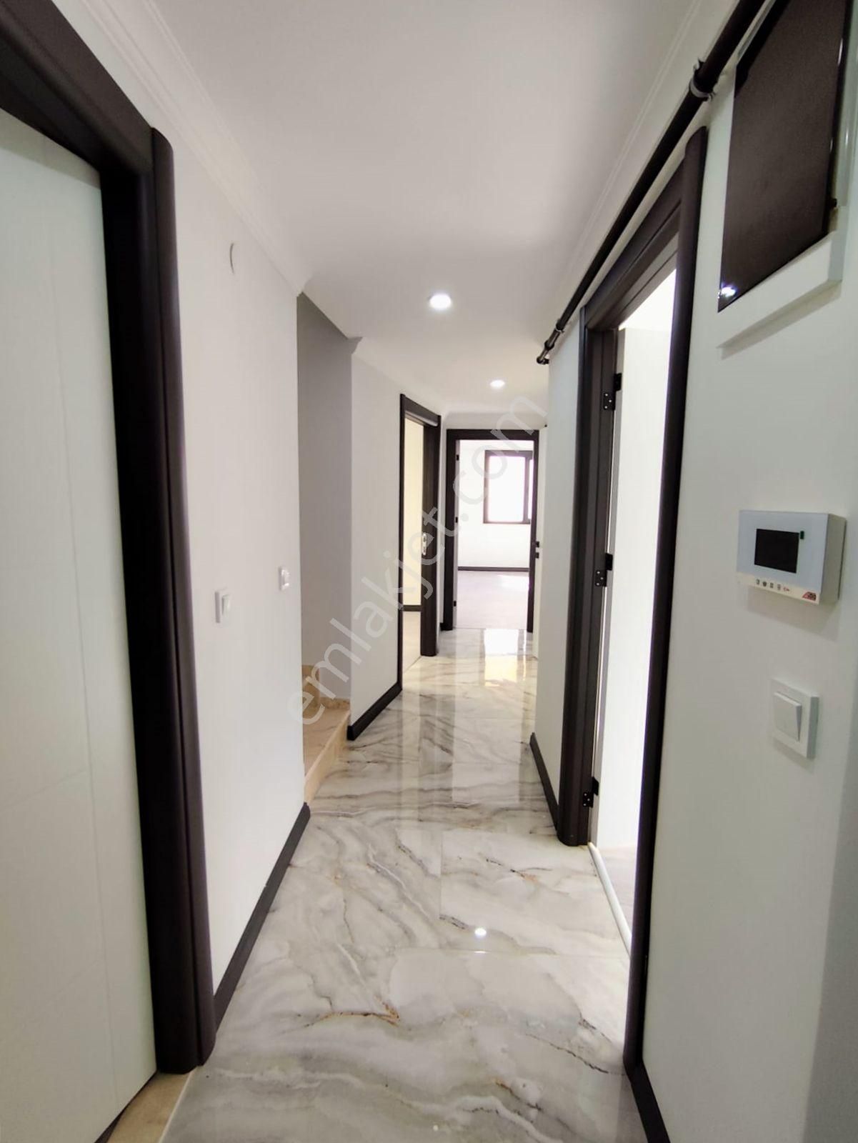 Mertcan Dan Adnan Kahveci Metroya Yürüme Teraslı 3+2 Dubleks Daire - Görsel 18