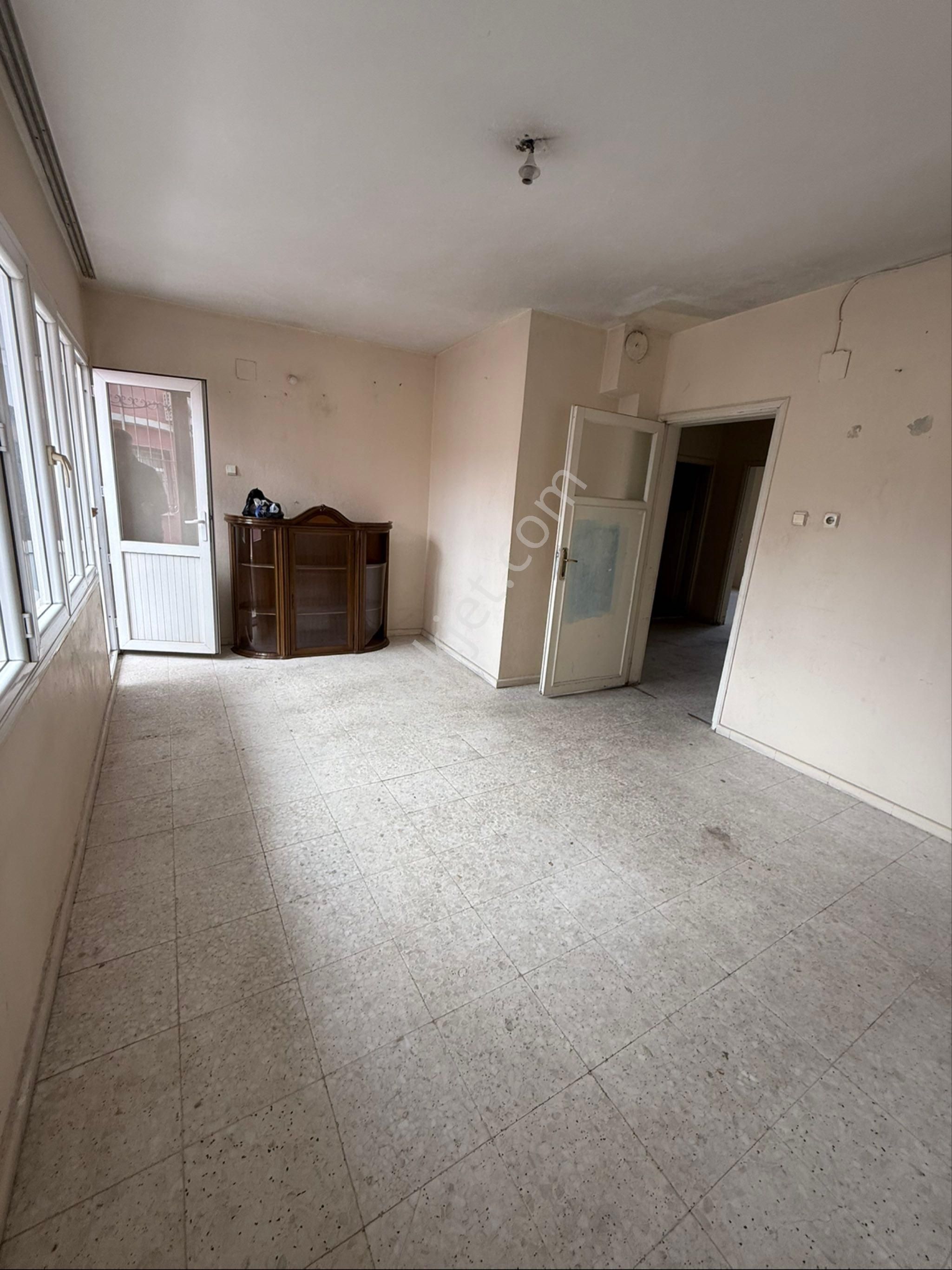 Uçak Mahallesı’nde 2 + 1 Kıralık Daıre - Görsel 6