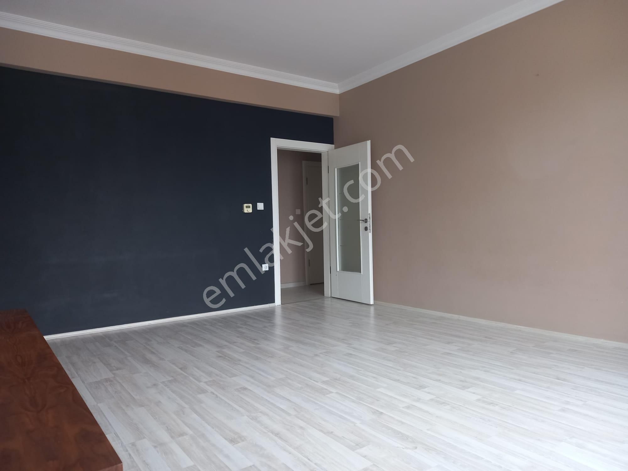 Roma' Dan Kozluca Yolunda Satılık Site İçi Daire - Görsel 17