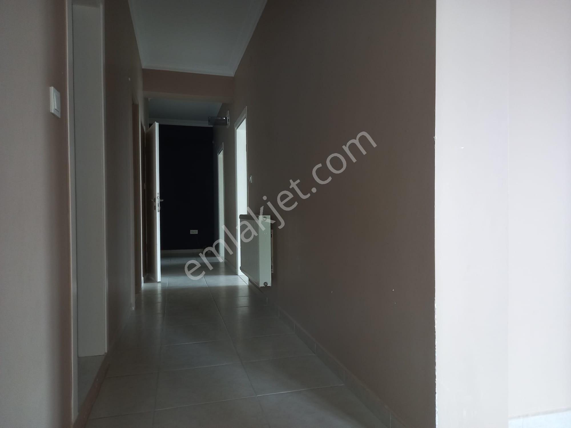 Roma' Dan Kozluca Yolunda Satılık Site İçi Daire - Görsel 15