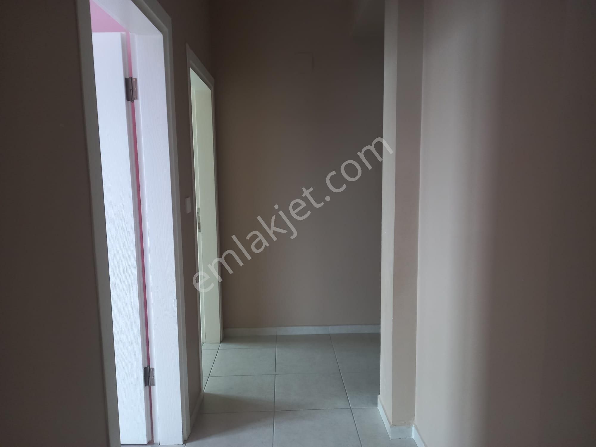 Roma' Dan Kozluca Yolunda Satılık Site İçi Daire - Görsel 16