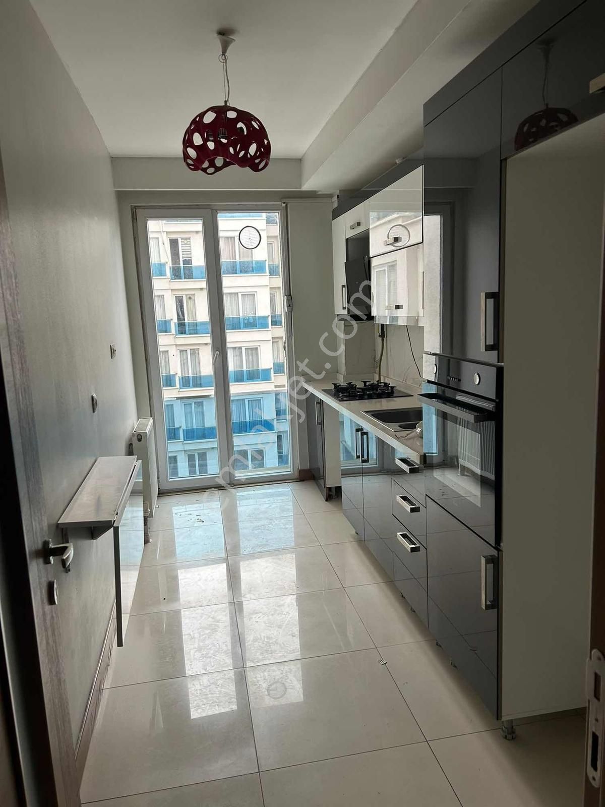 Tuzla Marin City'de Havuz Cepheli 2+1 Kiralık Daire - Görsel 8