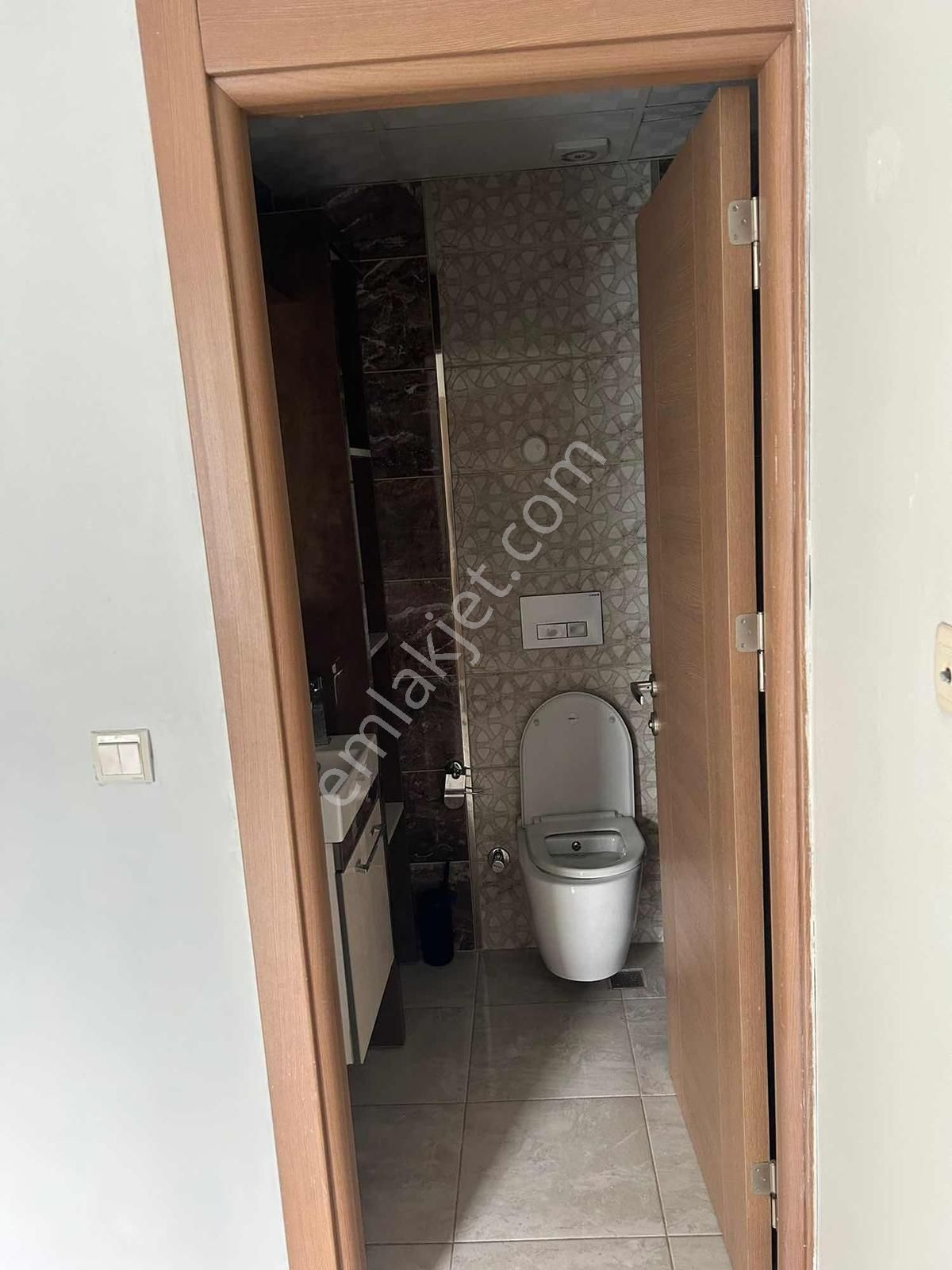 Tuzla Marin City'de Havuz Cepheli 2+1 Kiralık Daire - Görsel 9