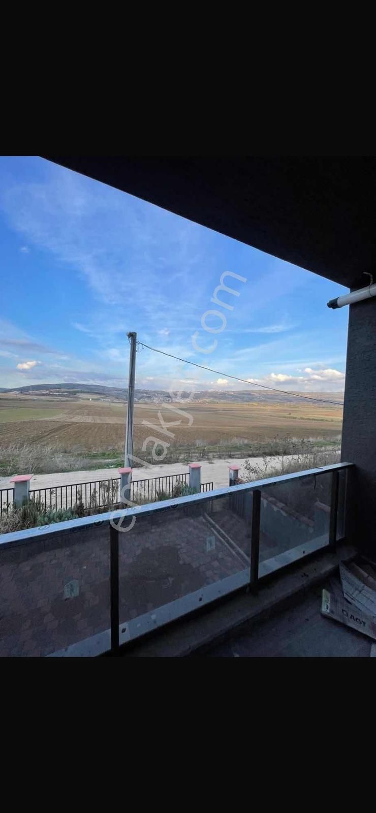 Anka Gm Den Alanyurt Esentepe Mahallesinde 1+1 Kiralık Daire - Görsel 3