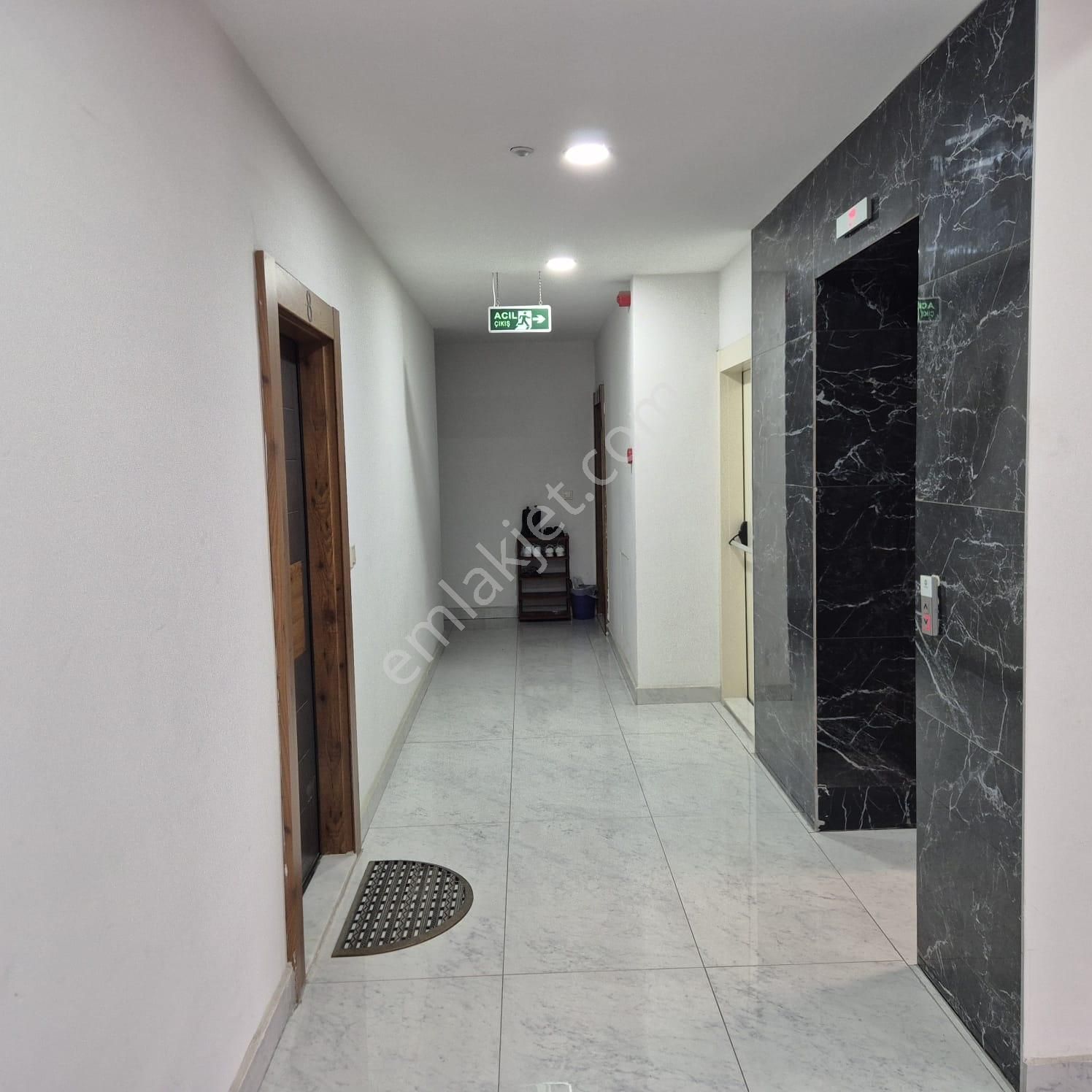 Arnavutköy Hicret Mahallesi | Zenar Nearport Sitesi | Eşyalı 1+1 - Görsel 22