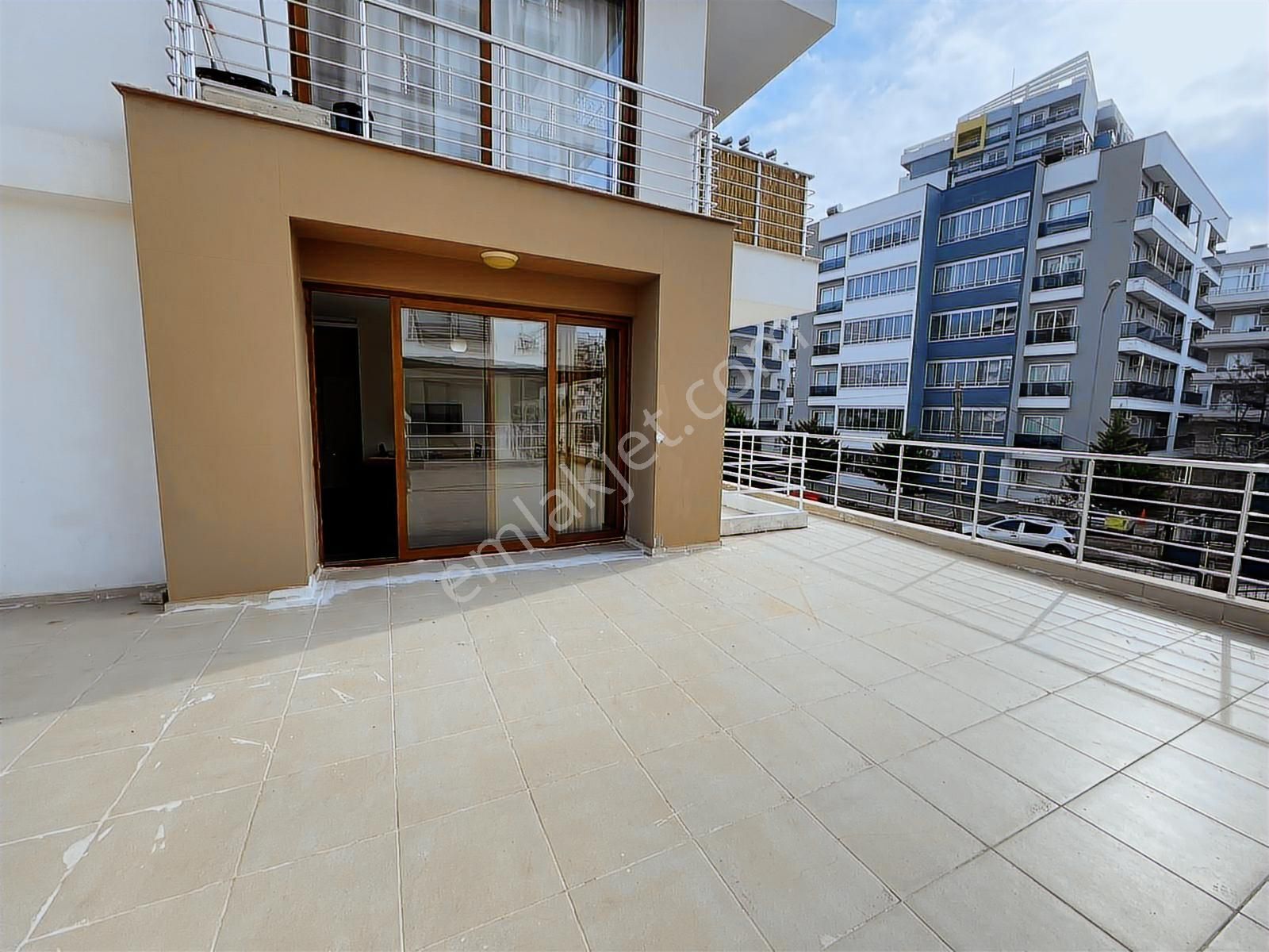 Tüzün'den Üniversite Caddesi'nde Geniş 1+1 Eşyalı Kiralık Daire - Görsel 17