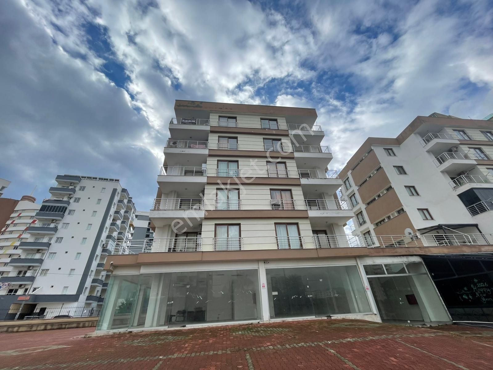 Tüzün'den Üniversite Caddesi'nde Geniş 1+1 Eşyalı Kiralık Daire - Görsel 10