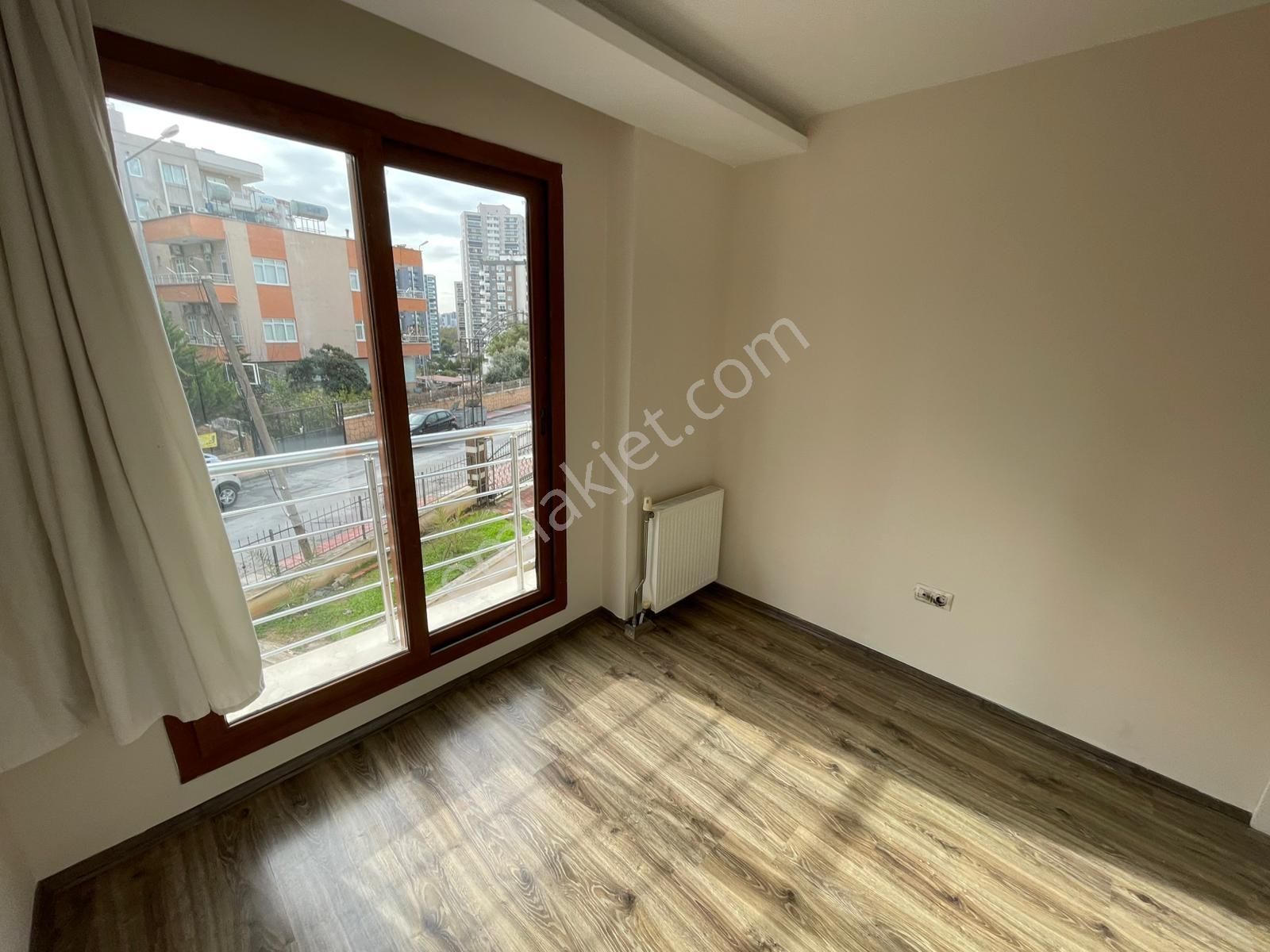 Tüzün'den Üniversite Caddesi'nde Geniş 1+1 Eşyalı Kiralık Daire - Görsel 14