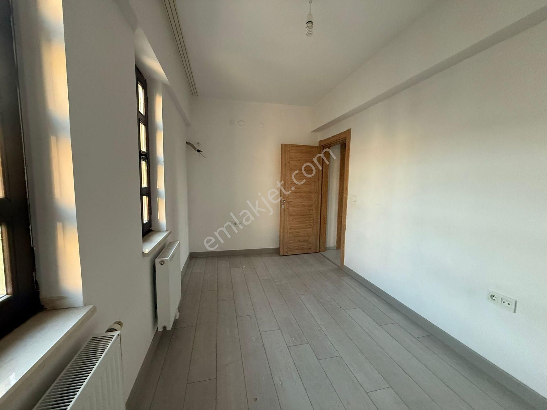 Tarihi Sur Bölgesinde Satılık 3+1 Villa - Görsel 13