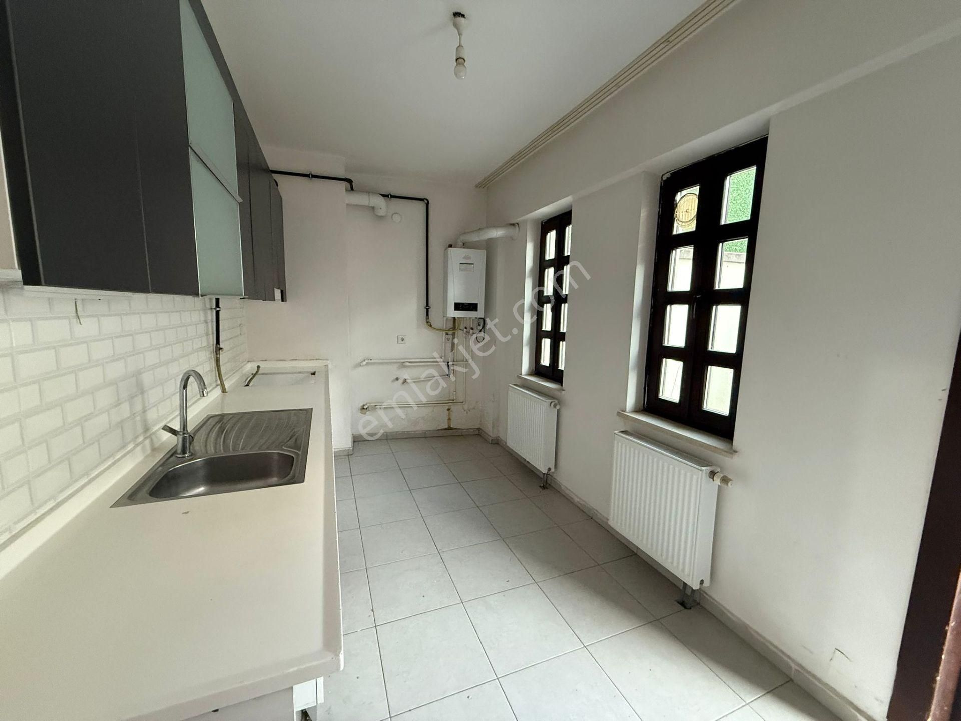 Tarihi Sur Bölgesinde Satılık 3+1 Villa - Görsel 5