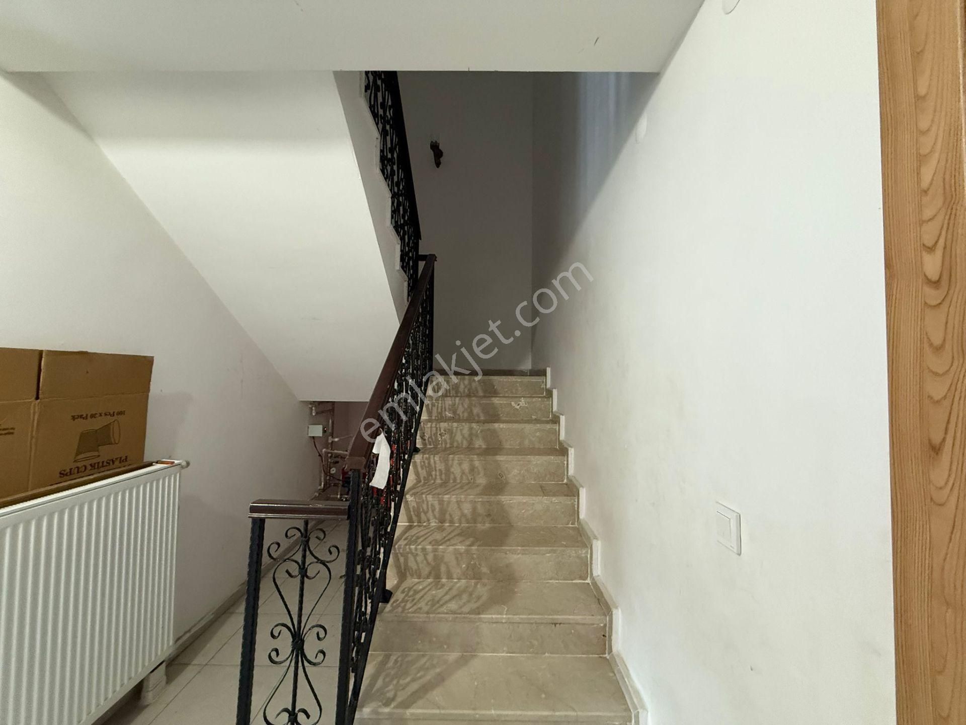 Tarihi Sur Bölgesinde Satılık 3+1 Villa - Görsel 15