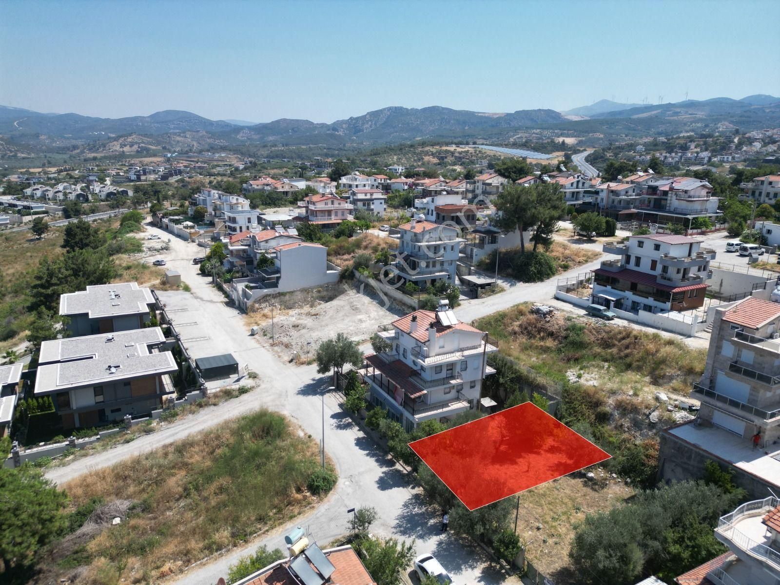 Kuşadası Merkezde Deniz Manzaralı Satılık Villa İmarlı Arsa - Görsel 12