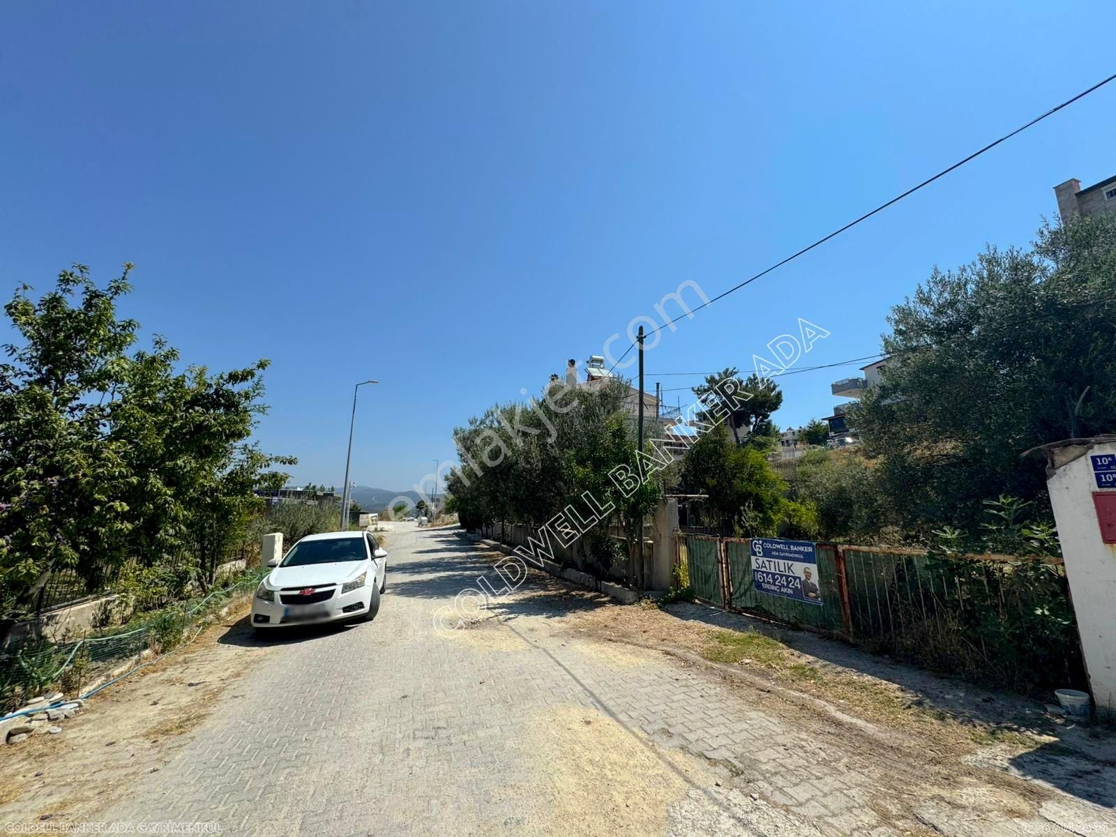 Kuşadası Merkezde Deniz Manzaralı Satılık Villa İmarlı Arsa - Görsel 6