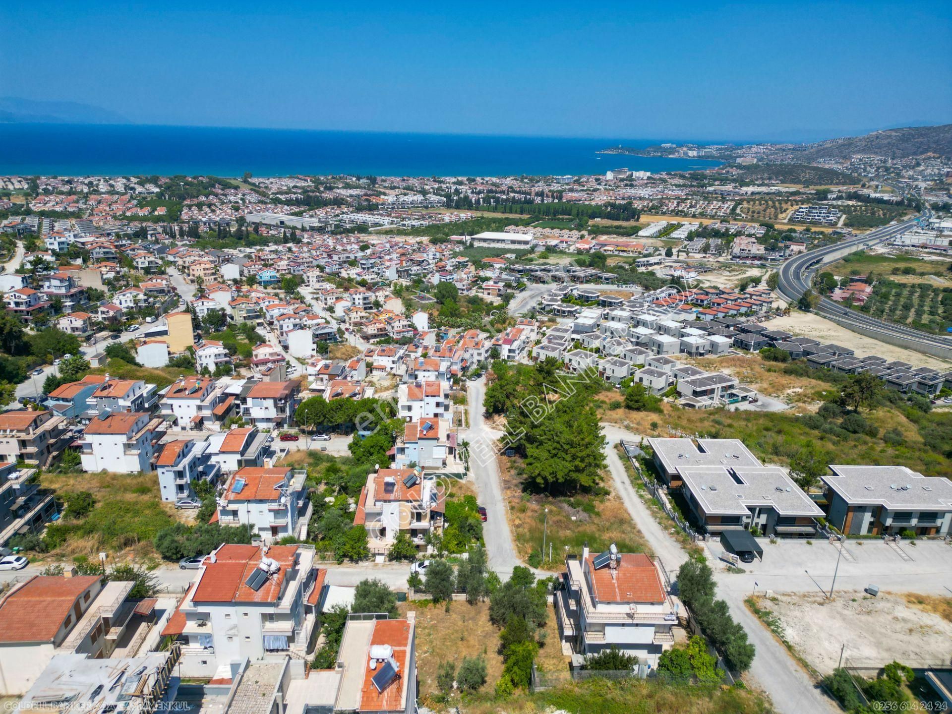 Kuşadası Merkezde Deniz Manzaralı Satılık Villa İmarlı Arsa - Görsel 3