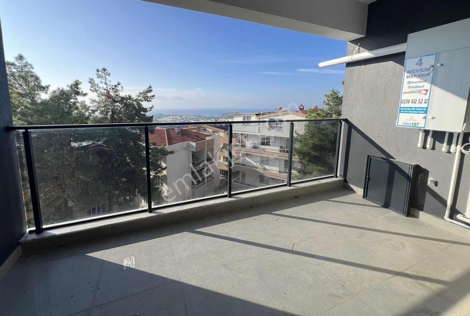 Kuşadası Kadınlar Denizinde Satılık Deniz Manzaralı 2+1 Daire - Görsel 24