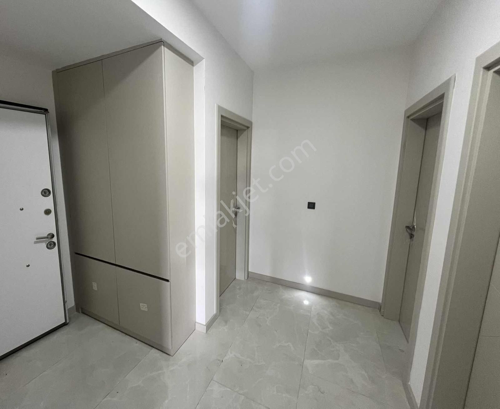 Kuşadası Kadınlar Denizinde Satılık Deniz Manzaralı 2+1 Daire - Görsel 10