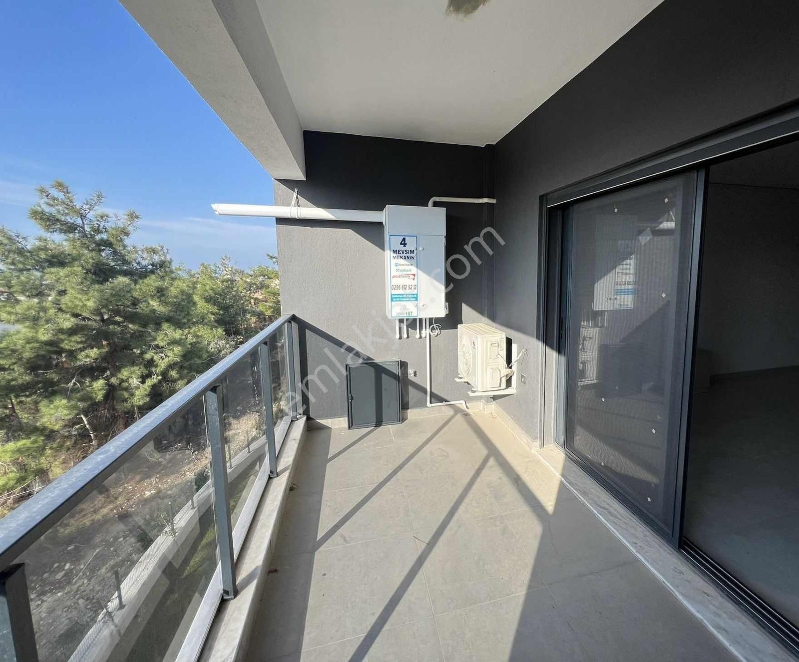 Kuşadası Kadınlar Denizinde Satılık Deniz Manzaralı 2+1 Daire - Görsel 22