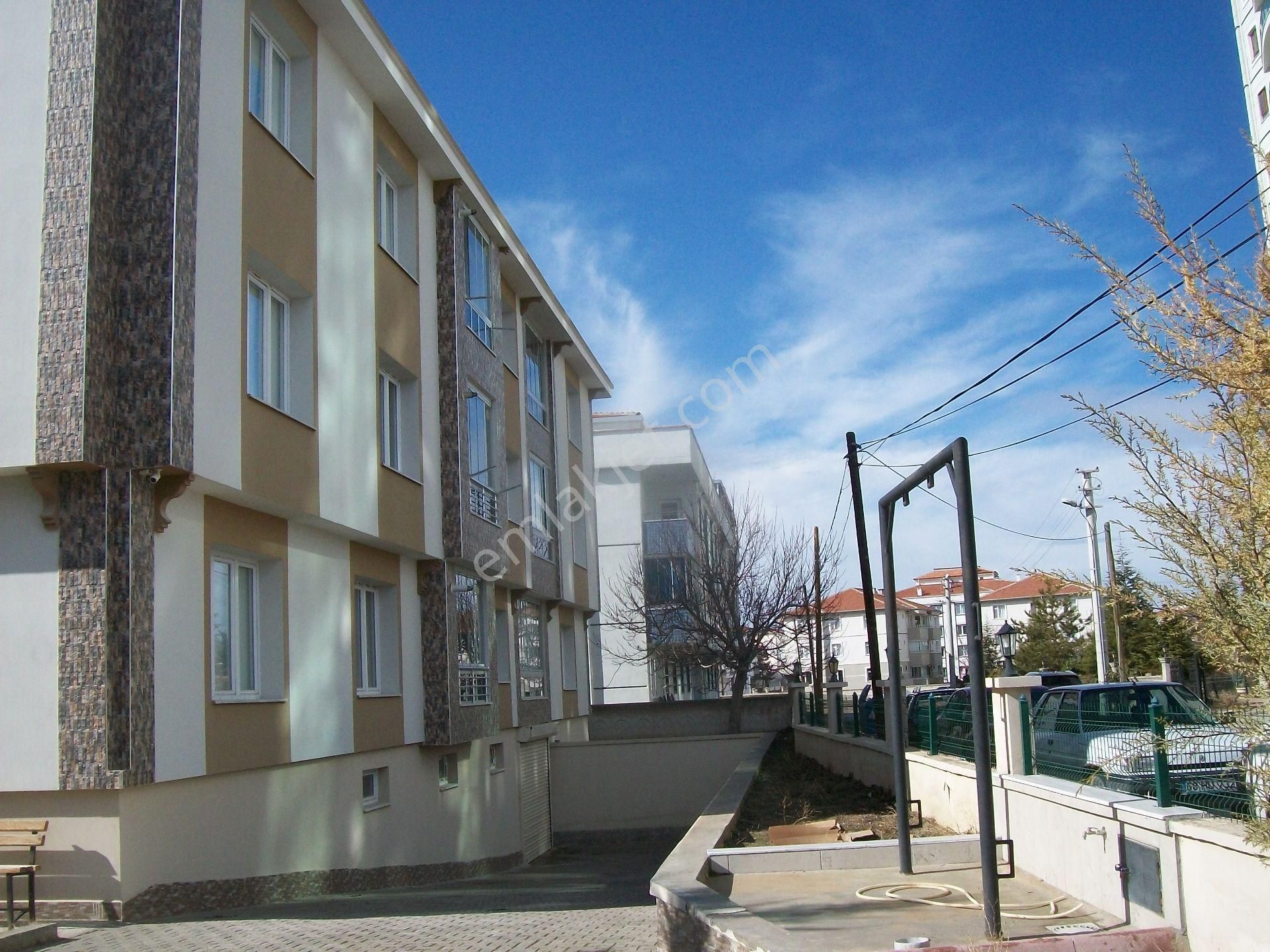 Yunuslu Mahallesi Adanalı Apartmanında 3+1 Çok Bakımlı-garağlı Daire - Görsel 10