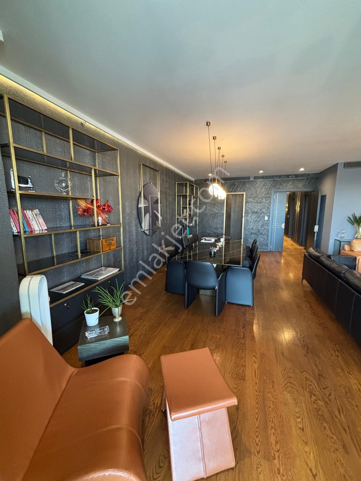 Zorlu Center Teras Evlerde Eşyalı 200 M2 Kiralık Ofis - Görsel 3