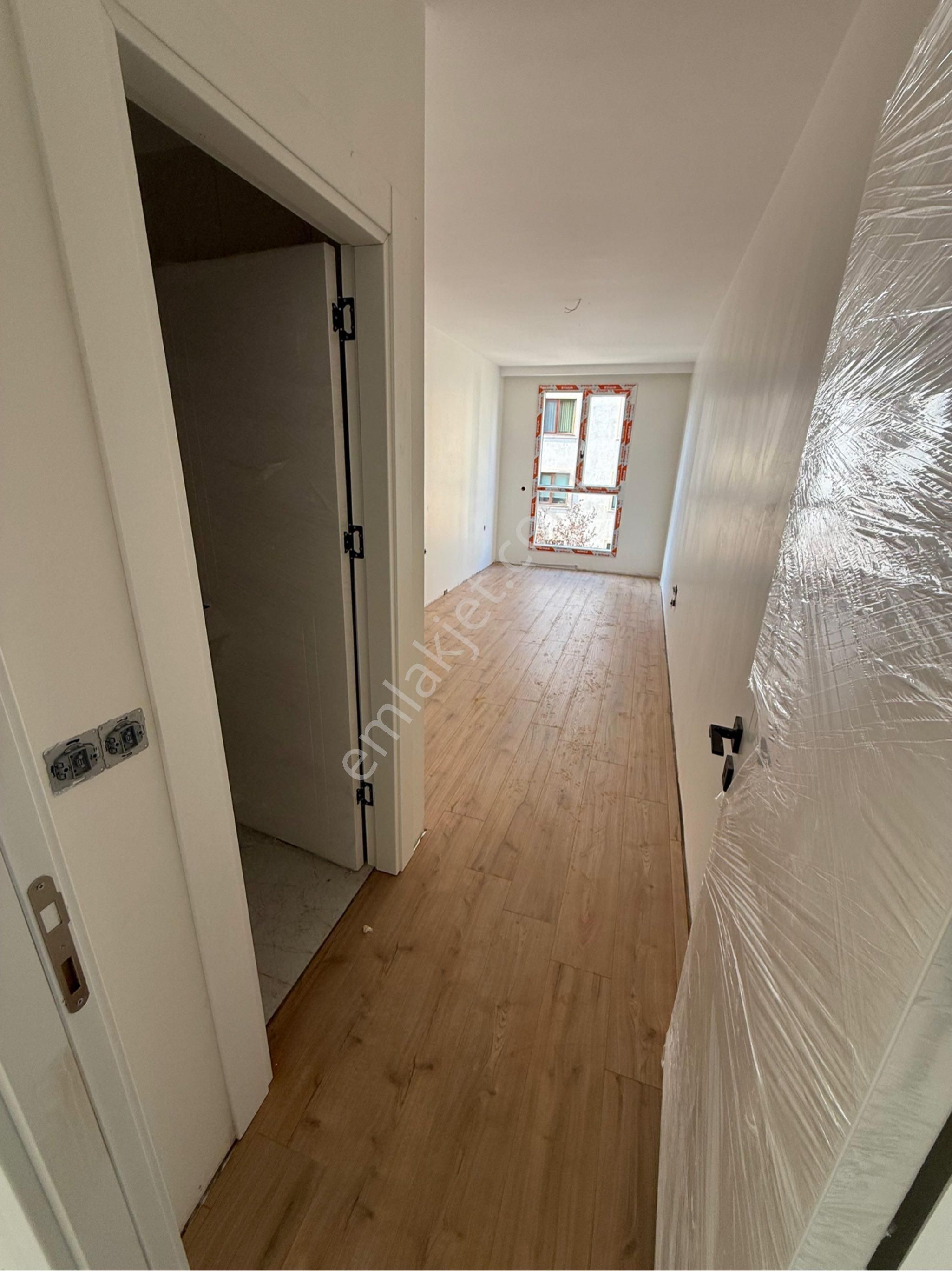 Ebeveyn Banyolu Ara Katta Sıfır Ferah 2+1 Lüks Daire - Görsel 8