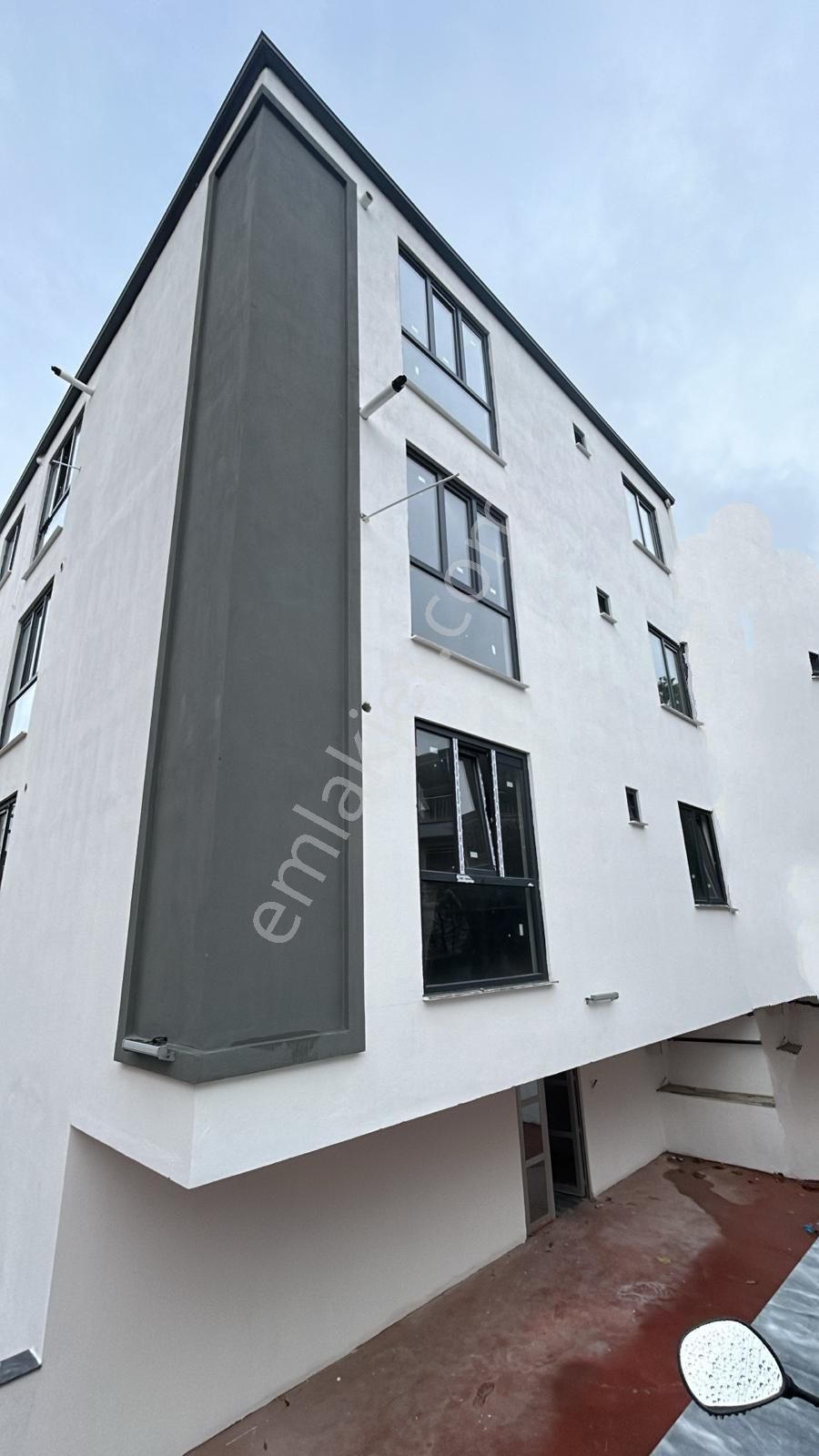 Terci'ten Tekden Hastanesi Yakını Lüks Eşyalı Sıfır Satılık Apart - Görsel 11