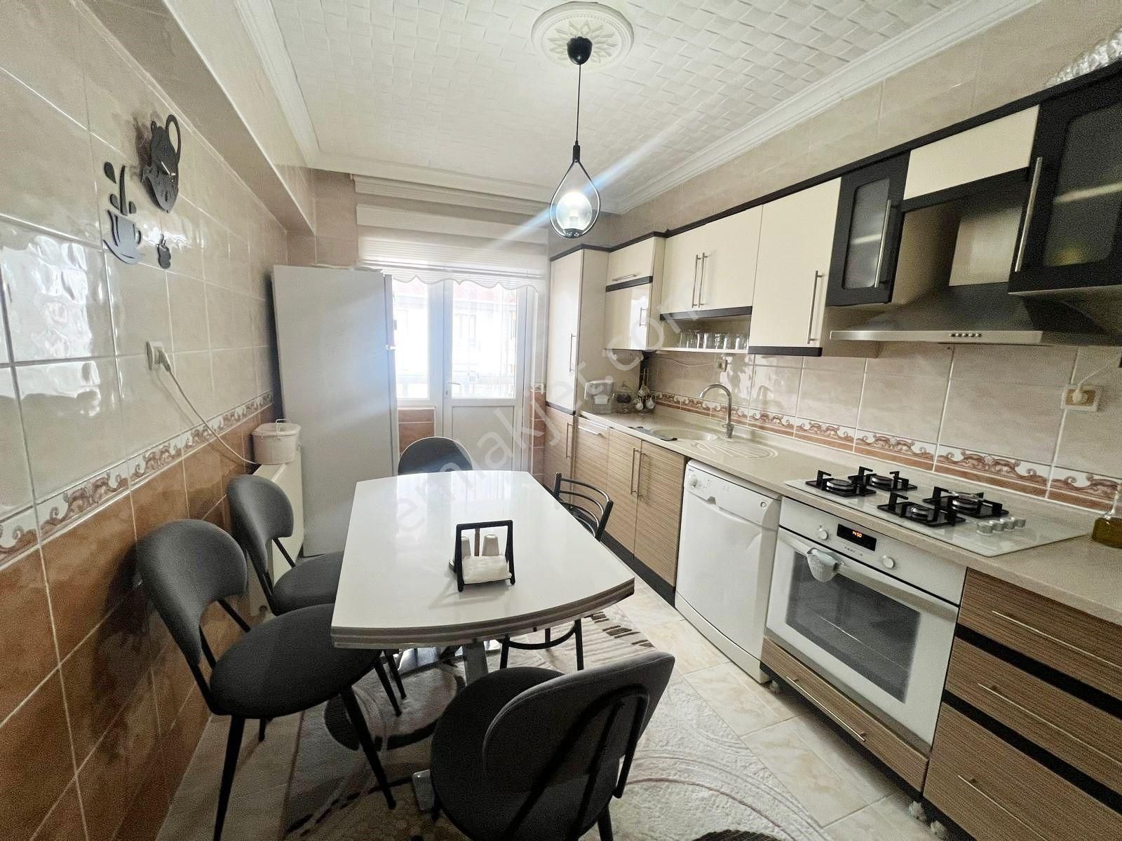 Taşcılar'dan Hakan Akbıyık Okulu Yanı 3+1 Yapılı Fırsat Daire - Görsel 2