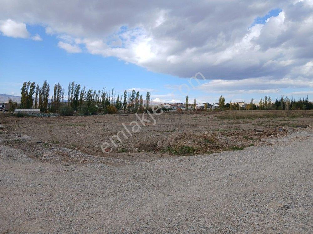 Güvenay - Çorum İbrahim Çayırı Mevkii Villa İmarlı Satılık Arsa - Görsel 2