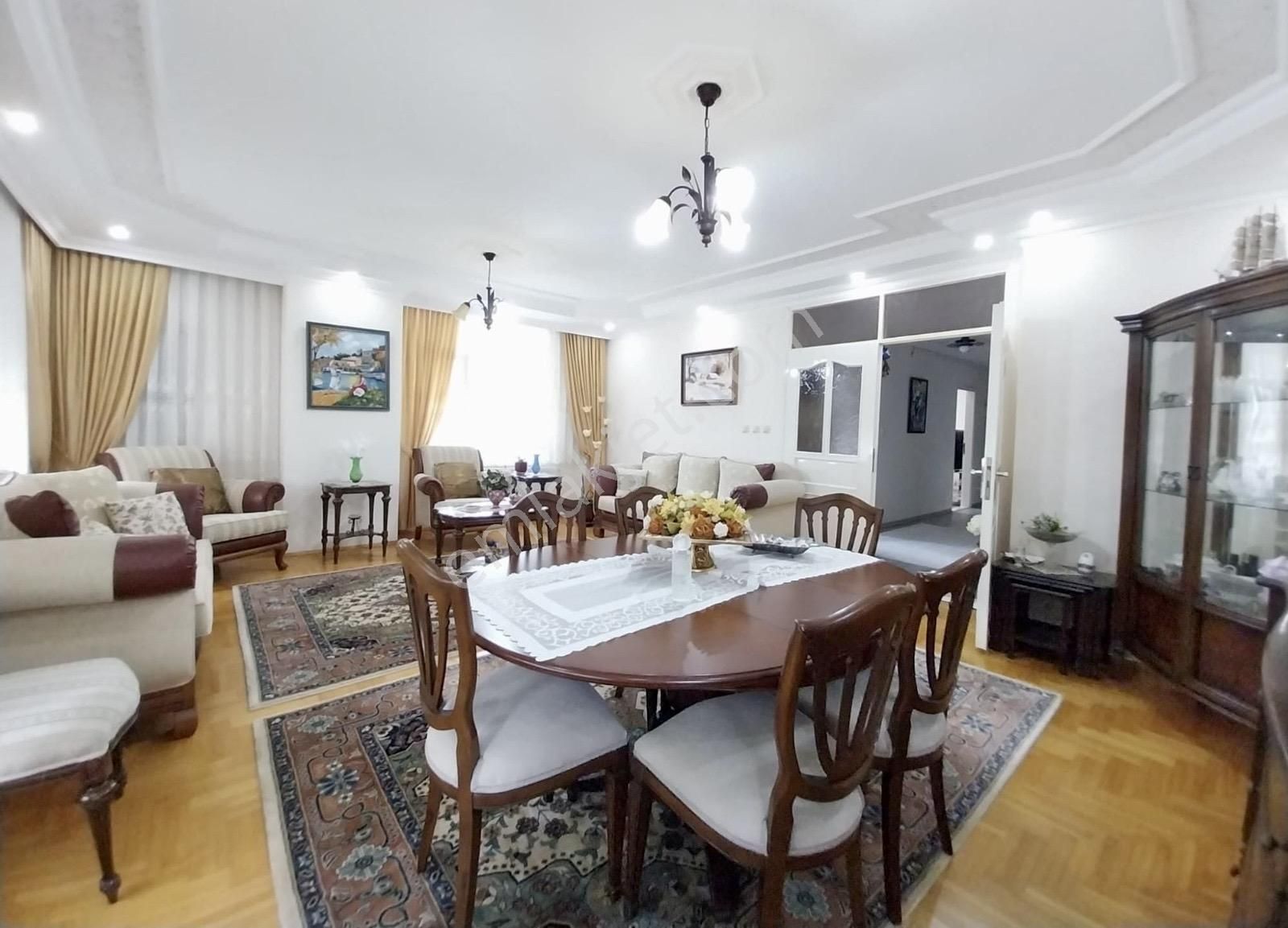 Muratpaşa Güzeloba' Da Satılık 3+1 Havuzlu Geniş Daire/de - Görsel 6