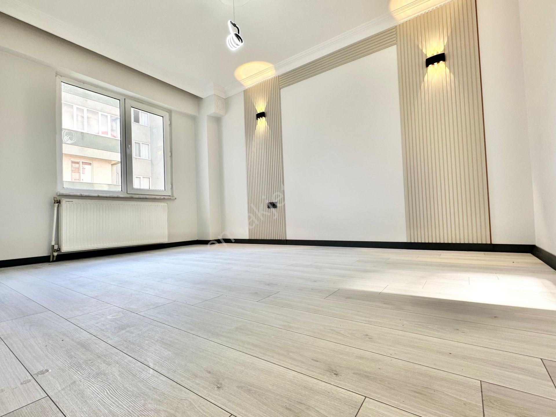 ꧁ay Emlaktan꧁akçay Merkezde Arakat Ayrı Mutfaklı Denize Yakın Lüx Tasarım Satılık 2+1 Geniş Daire - Görsel 21