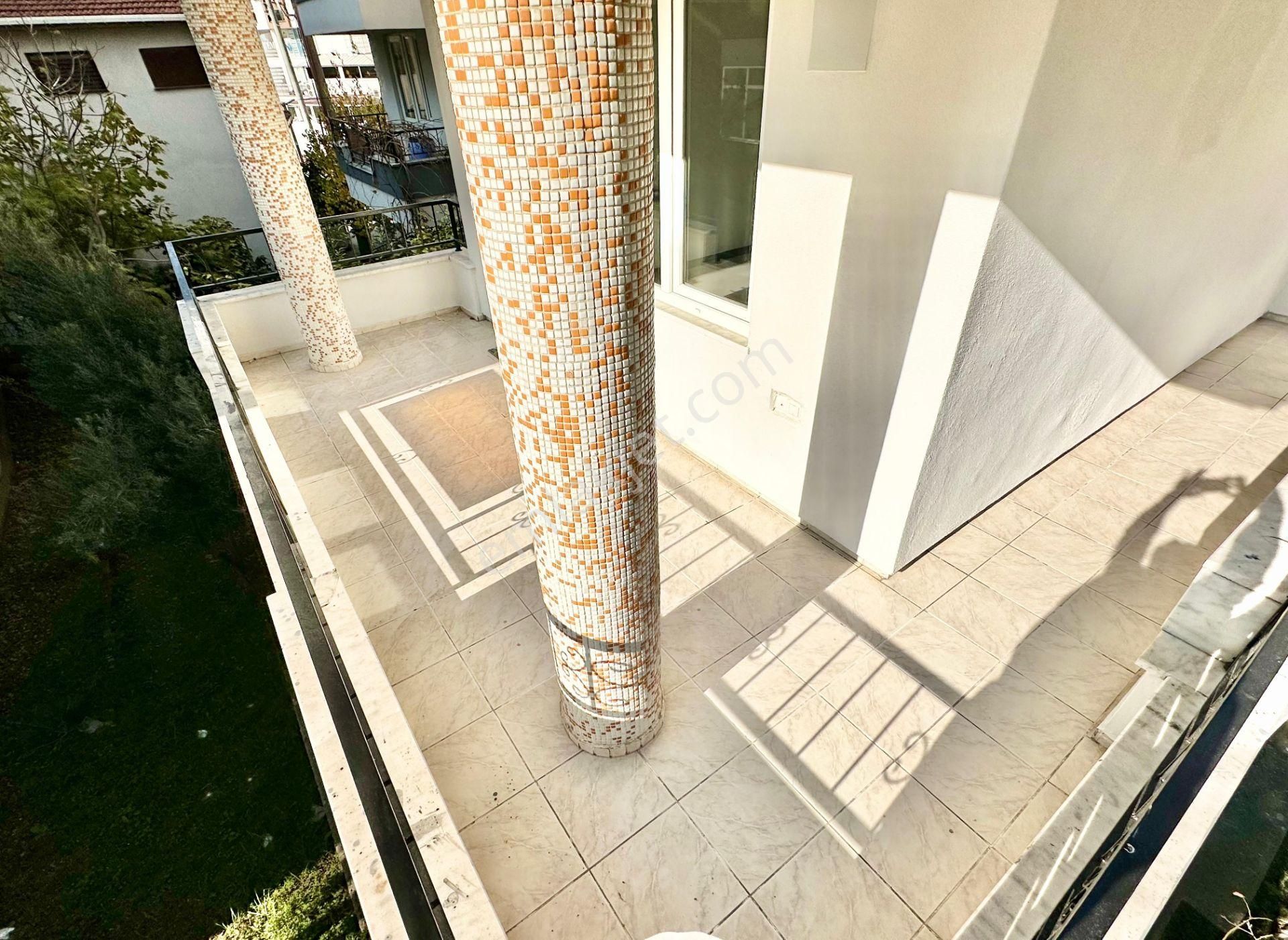 ꧁ay Emlaktan꧁akçay Merkezde Arakat Ayrı Mutfaklı Denize Yakın Lüx Tasarım Satılık 2+1 Geniş Daire - Görsel 14