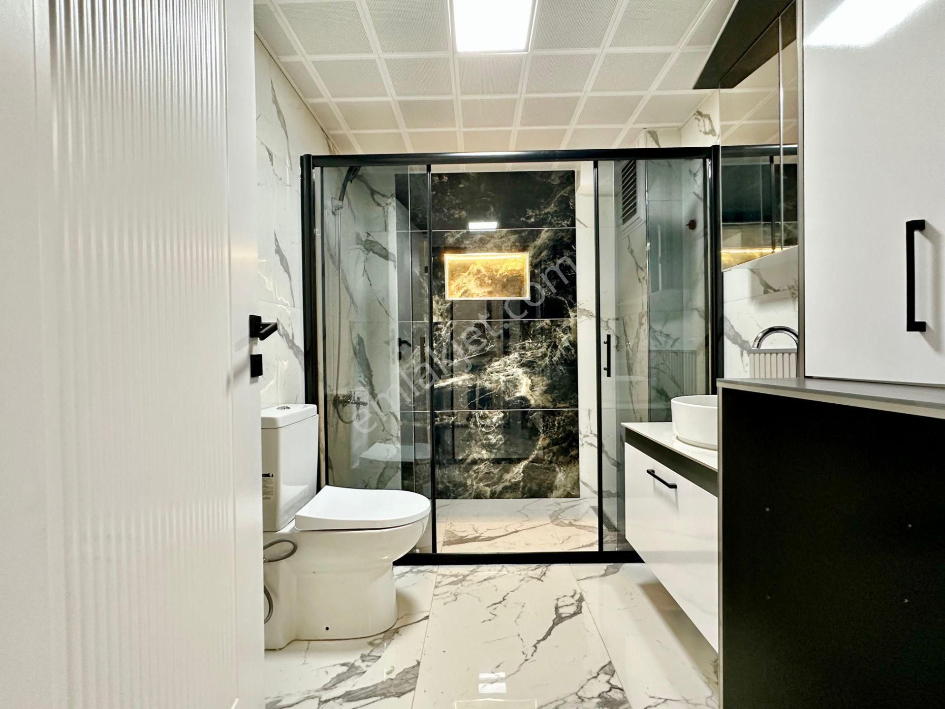 ꧁ay Emlaktan꧁akçay Merkezde Arakat Ayrı Mutfaklı Denize Yakın Lüx Tasarım Satılık 2+1 Geniş Daire - Görsel 27