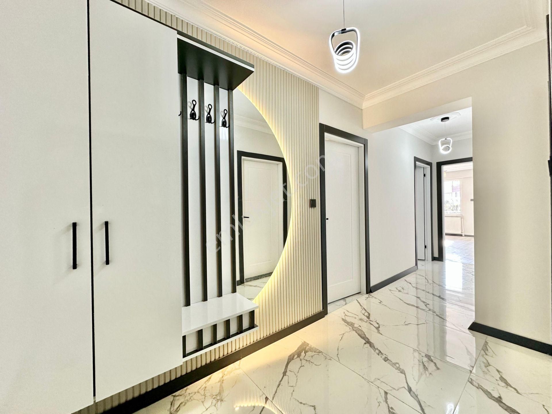 ꧁ay Emlaktan꧁akçay Merkezde Arakat Ayrı Mutfaklı Denize Yakın Lüx Tasarım Satılık 2+1 Geniş Daire - Görsel 32