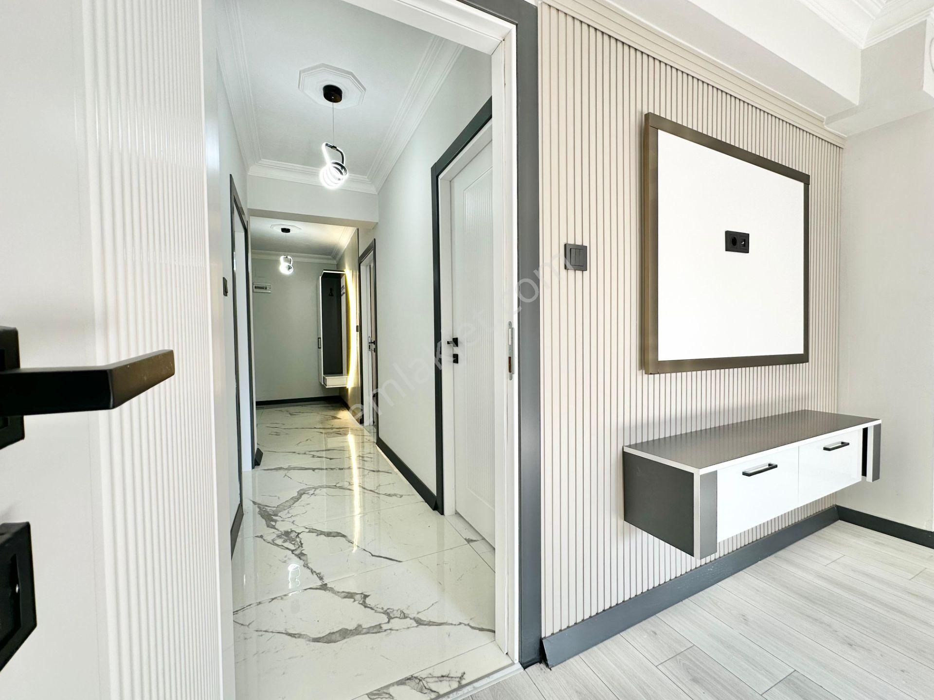 ꧁ay Emlaktan꧁akçay Merkezde Arakat Ayrı Mutfaklı Denize Yakın Lüx Tasarım Satılık 2+1 Geniş Daire - Görsel 34