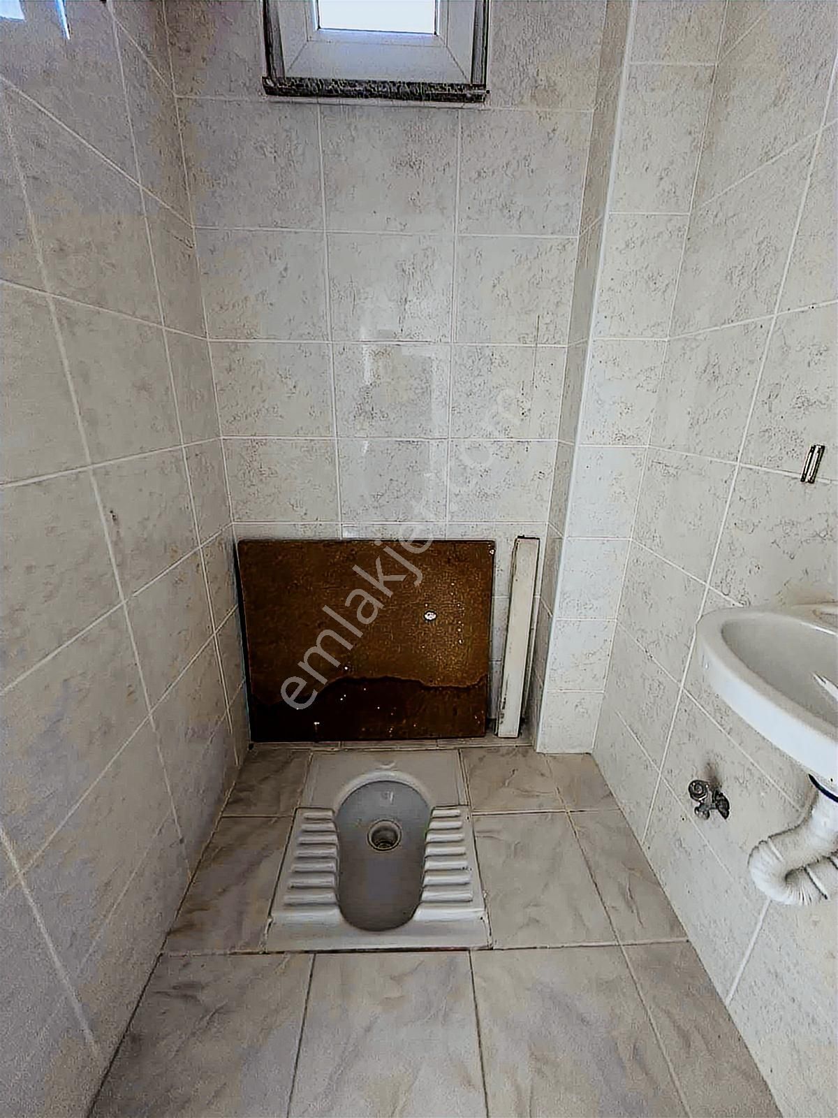 Muhteşem Konumda Ferah Büyük M2 2 +1 - Görsel 10