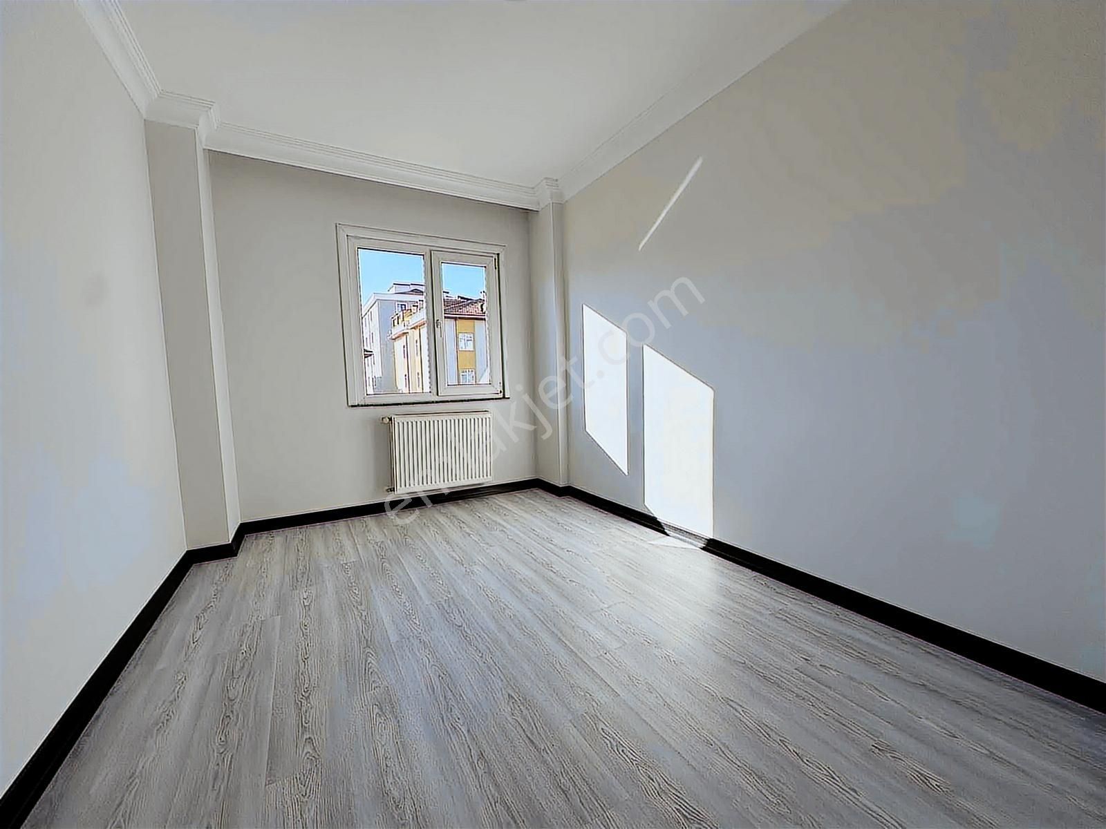 Muhteşem Konumda Ferah Büyük M2 2 +1 - Görsel 9