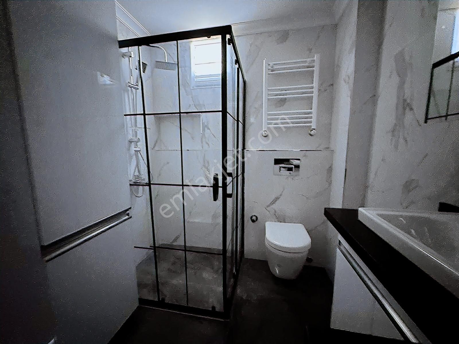 Muhteşem Konumda Ferah Büyük M2 2 +1 - Görsel 7