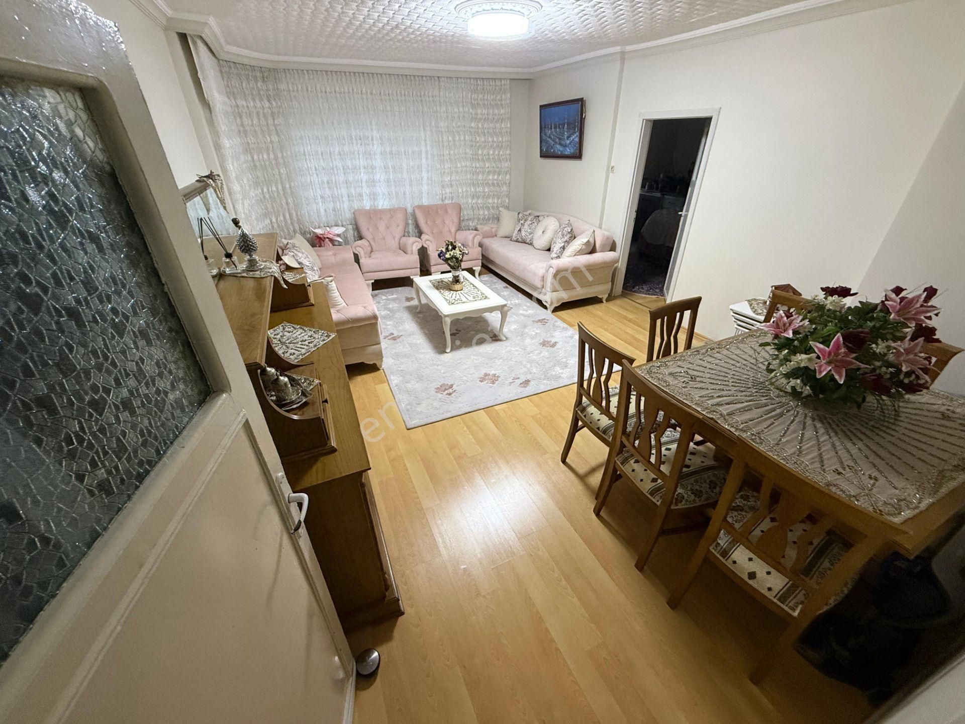 Sym'den Akşemsettin Mh Köşe Başında Merkezi Konumda Yapılı 4+1daire!!!! - Görsel 12
