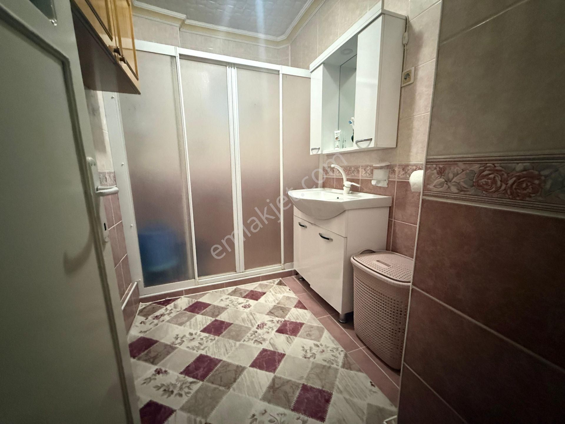 Sym'den Akşemsettin Mh Köşe Başında Merkezi Konumda Yapılı 4+1daire!!!! - Görsel 32