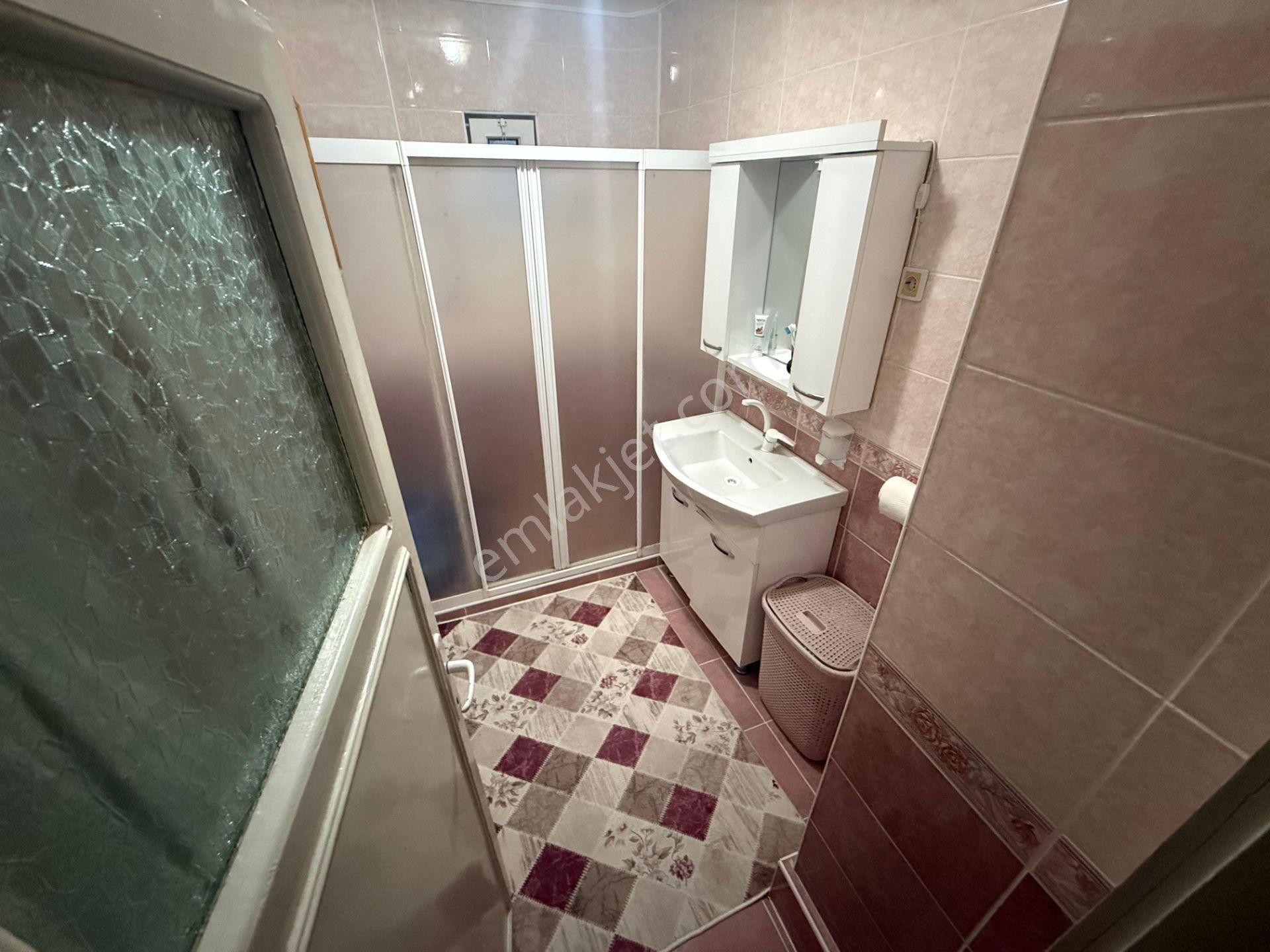 Sym'den Akşemsettin Mh Köşe Başında Merkezi Konumda Yapılı 4+1daire!!!! - Görsel 34