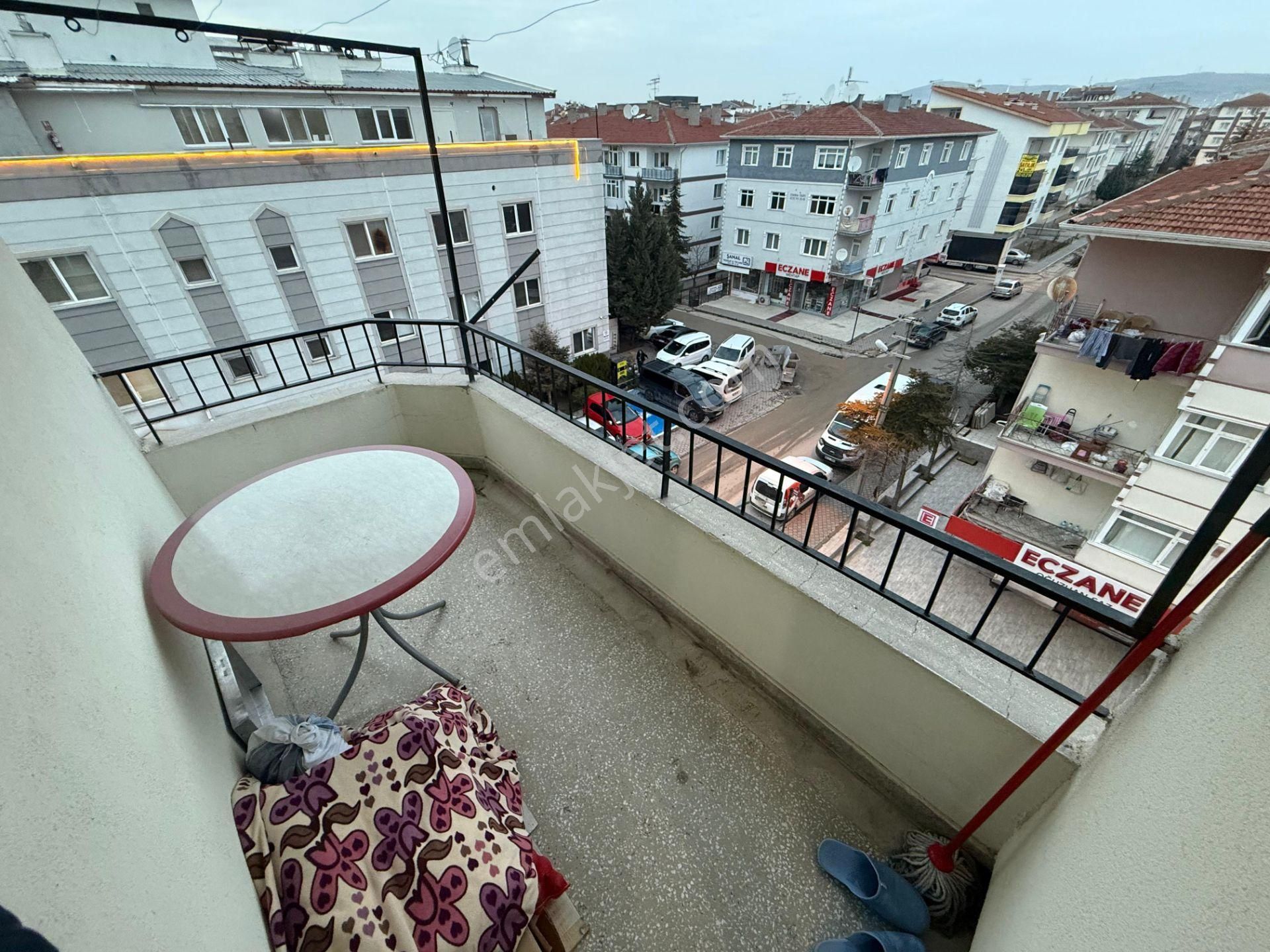Sym'den Akşemsettin Mh Köşe Başında Merkezi Konumda Yapılı 4+1daire!!!! - Görsel 26