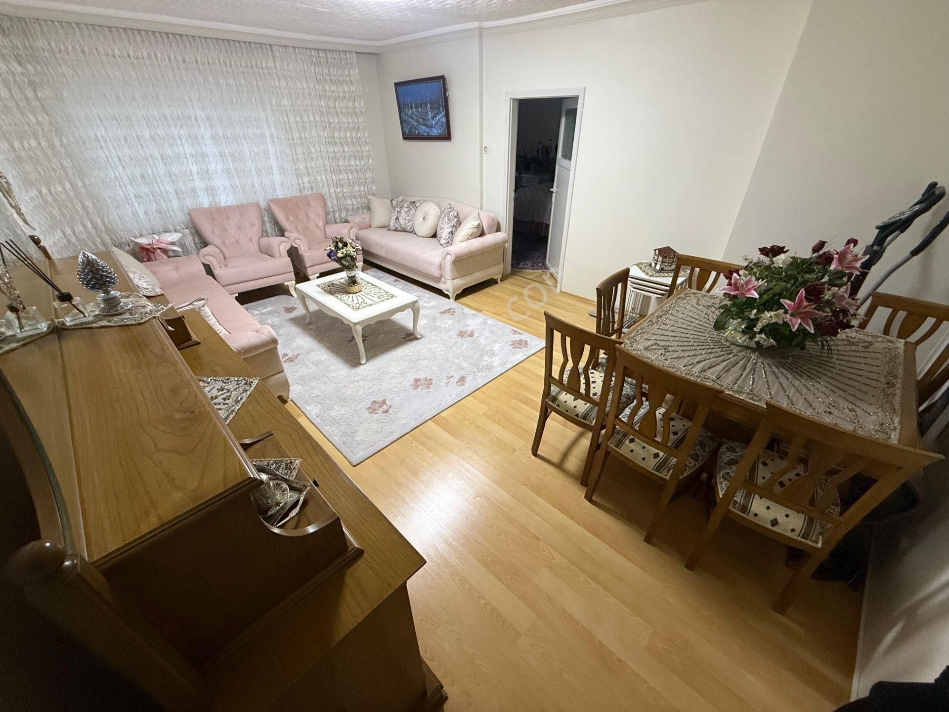 Sym'den Akşemsettin Mh Köşe Başında Merkezi Konumda Yapılı 4+1daire!!!! - Görsel 14