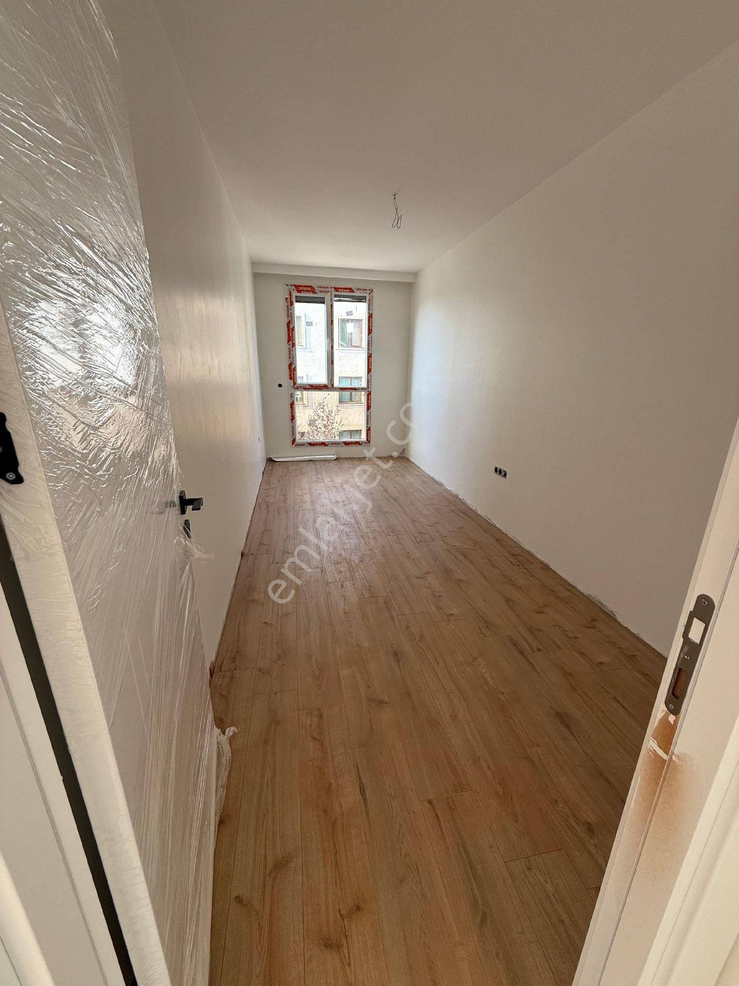 Para'dan Ebeveyn Banyolu Ara Katta Sıfır Ferah 2+1 Lüks Daire - Görsel 15