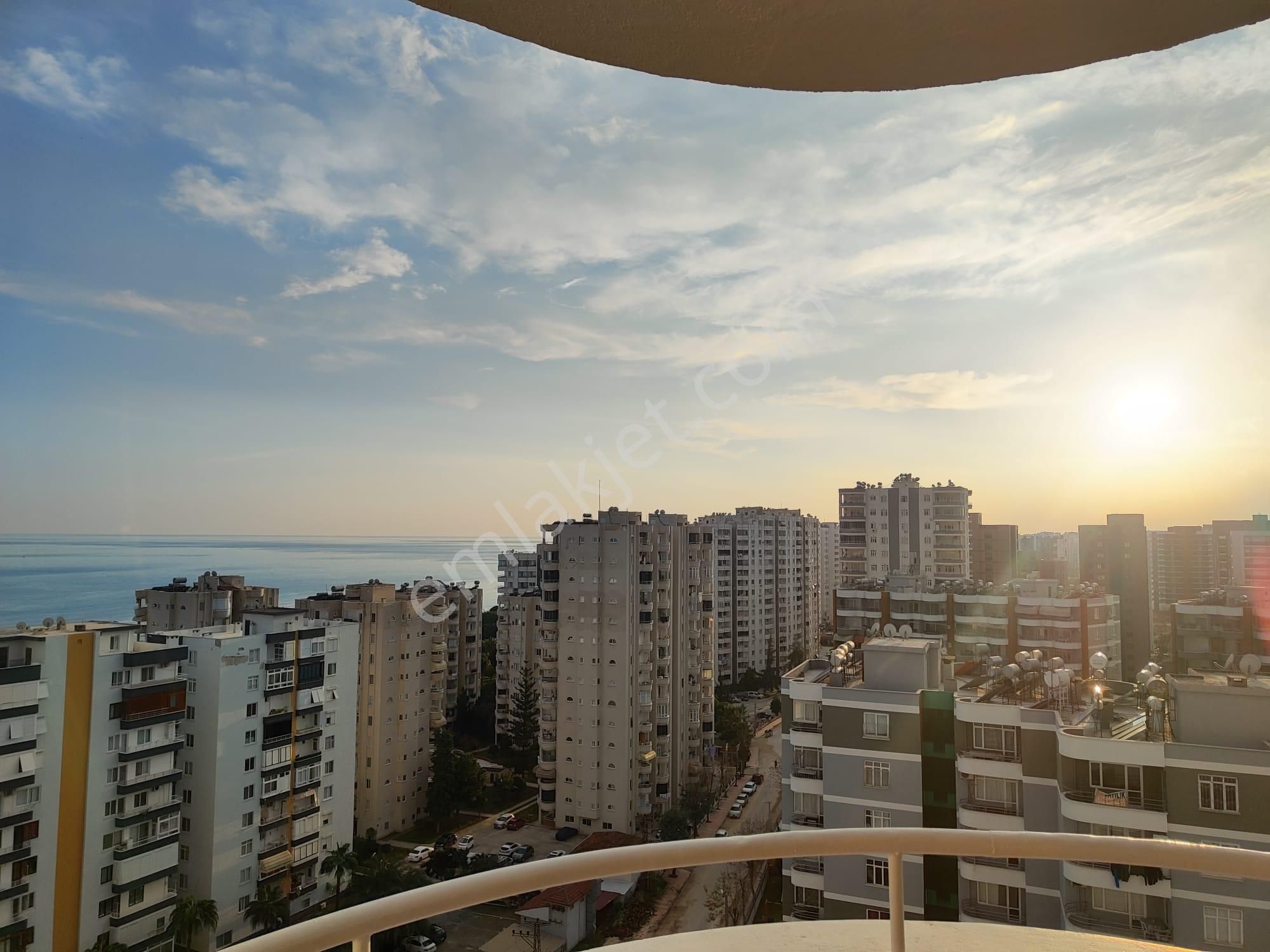 Vega'dan Havuzlu Denize Sıfır Site İçinde Satılık 2+1 Daire - Görsel 9