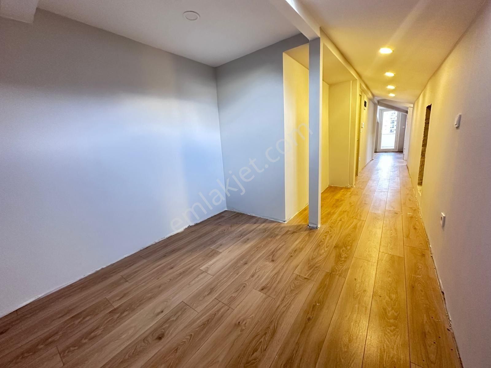 Boş ... Erenköy Minibüs Cad. 2. Binada Teras 3 Banyo Dublex 4+2 - Görsel 19