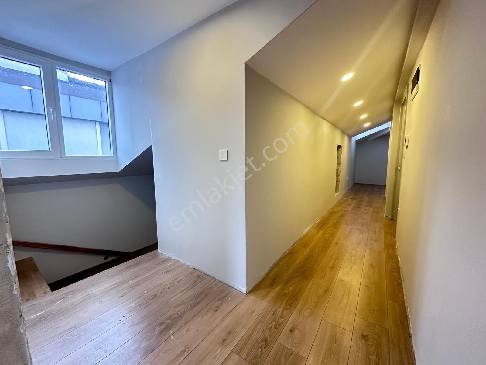 Boş ... Erenköy Minibüs Cad. 2. Binada Teras 3 Banyo Dublex 4+2 - Görsel 21