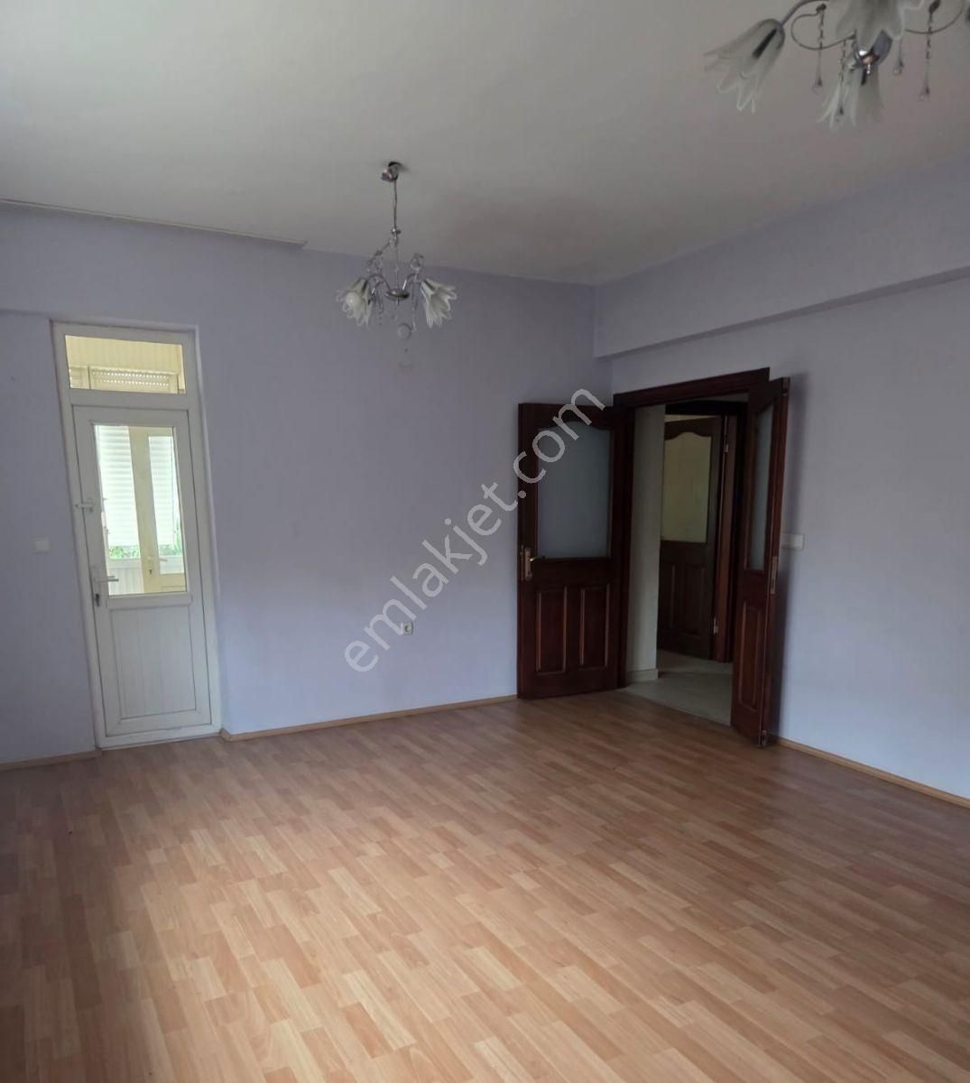 Etiler Mahallesinde 3+1 Satılık Daire