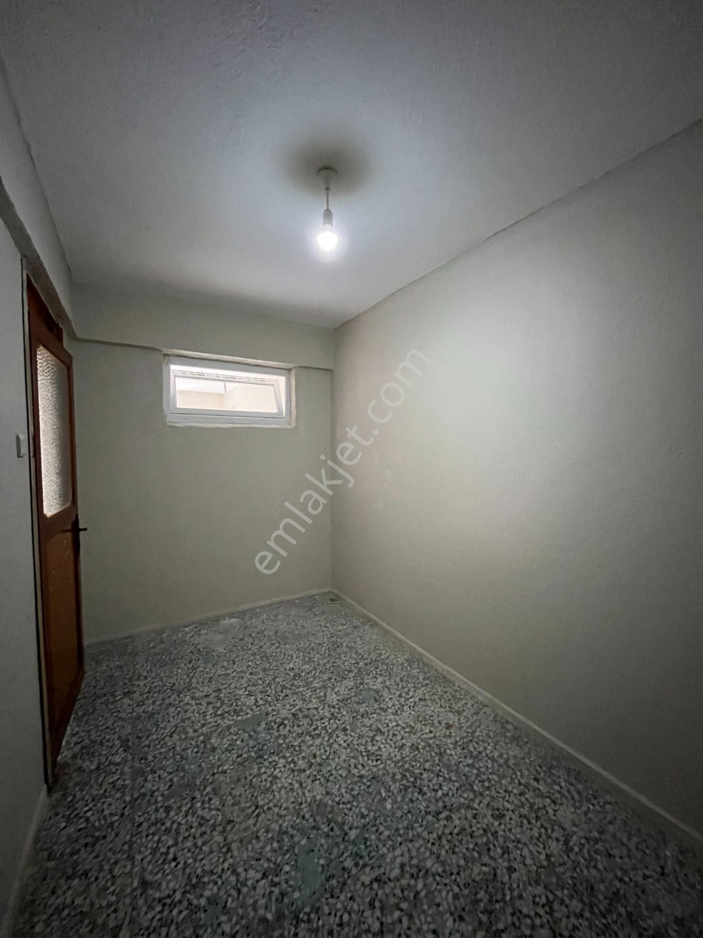 Gümüşpala Merkez'de Sağlık Ocağı Ve Okul Yakını 3+1 Kiralık Daire - Görsel 24