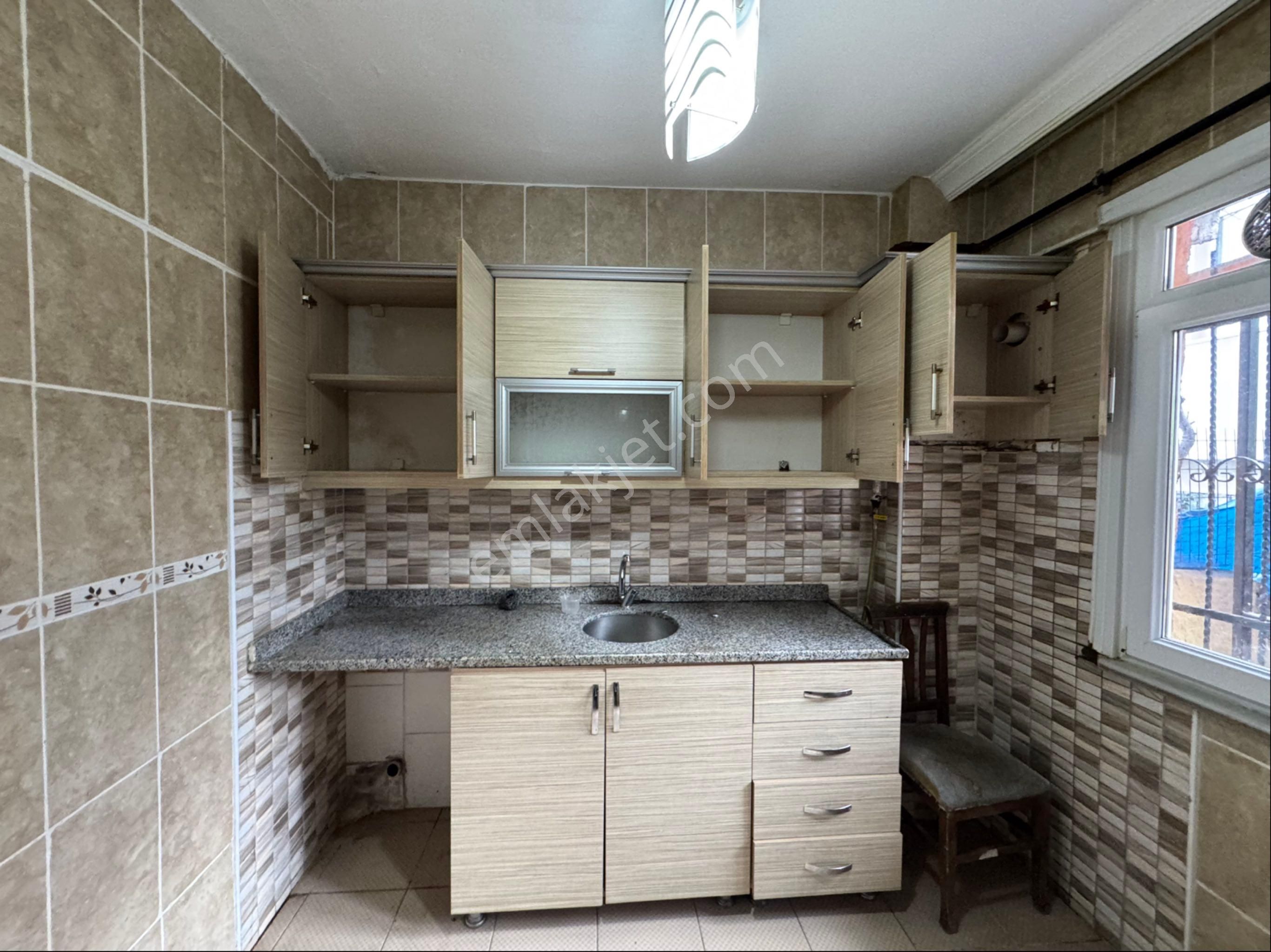 Arnavutköy Yavuz Selim Mah Kiralık 1+1 Giriş Daire - Görsel 13